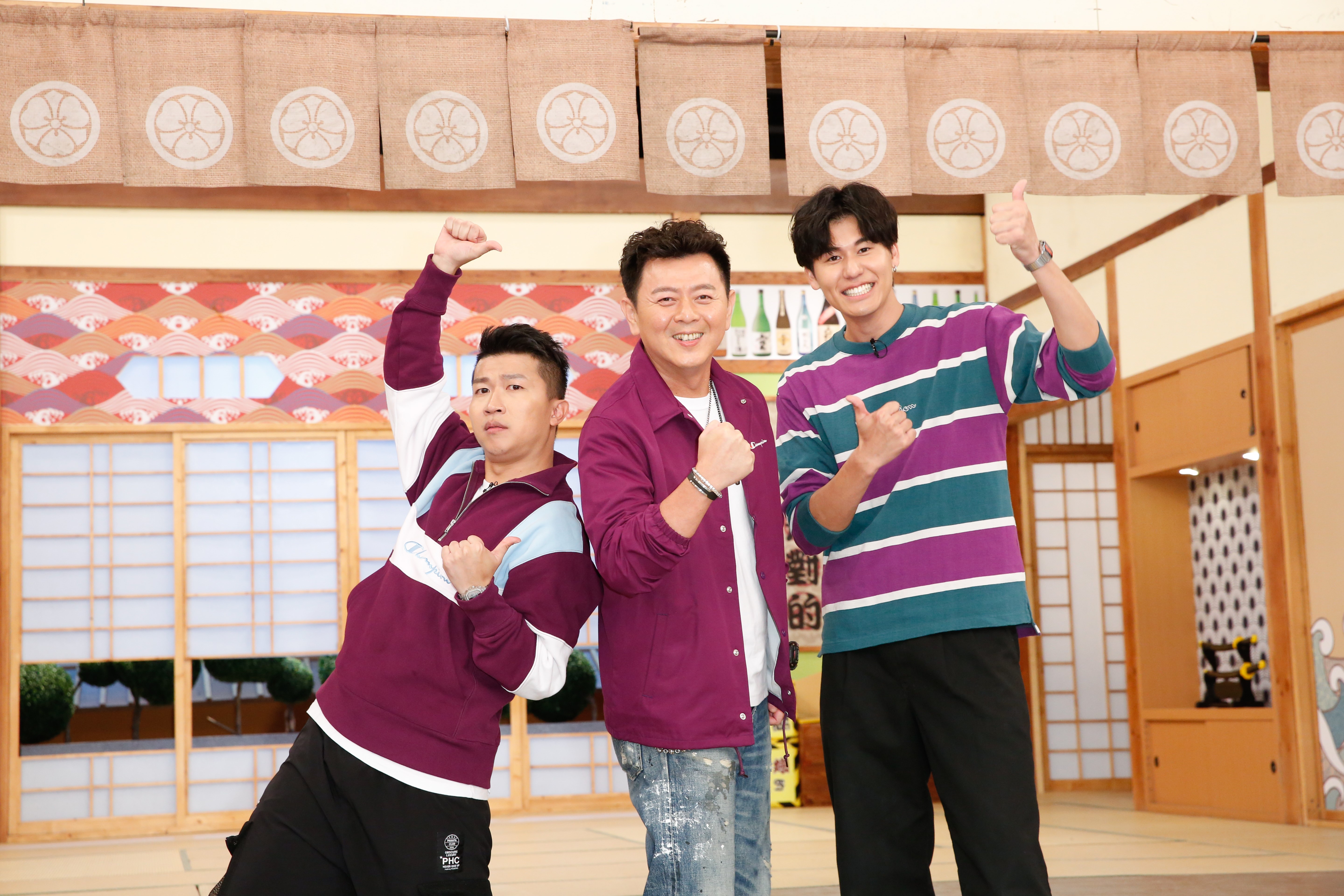 庹宗康(中 )對於兩位摯友卸下主持棒，直言一切尊重製作單位安排。