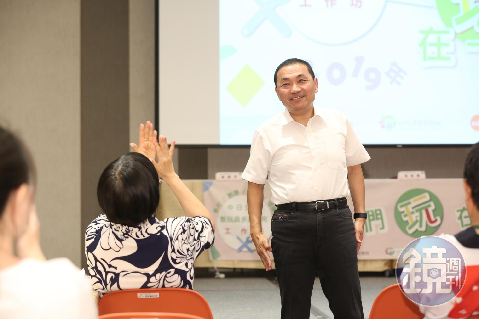 據了解，黨主席吳敦義與藍營最大諸侯的新北市長侯友宜，其實私下對名單早有默契。
