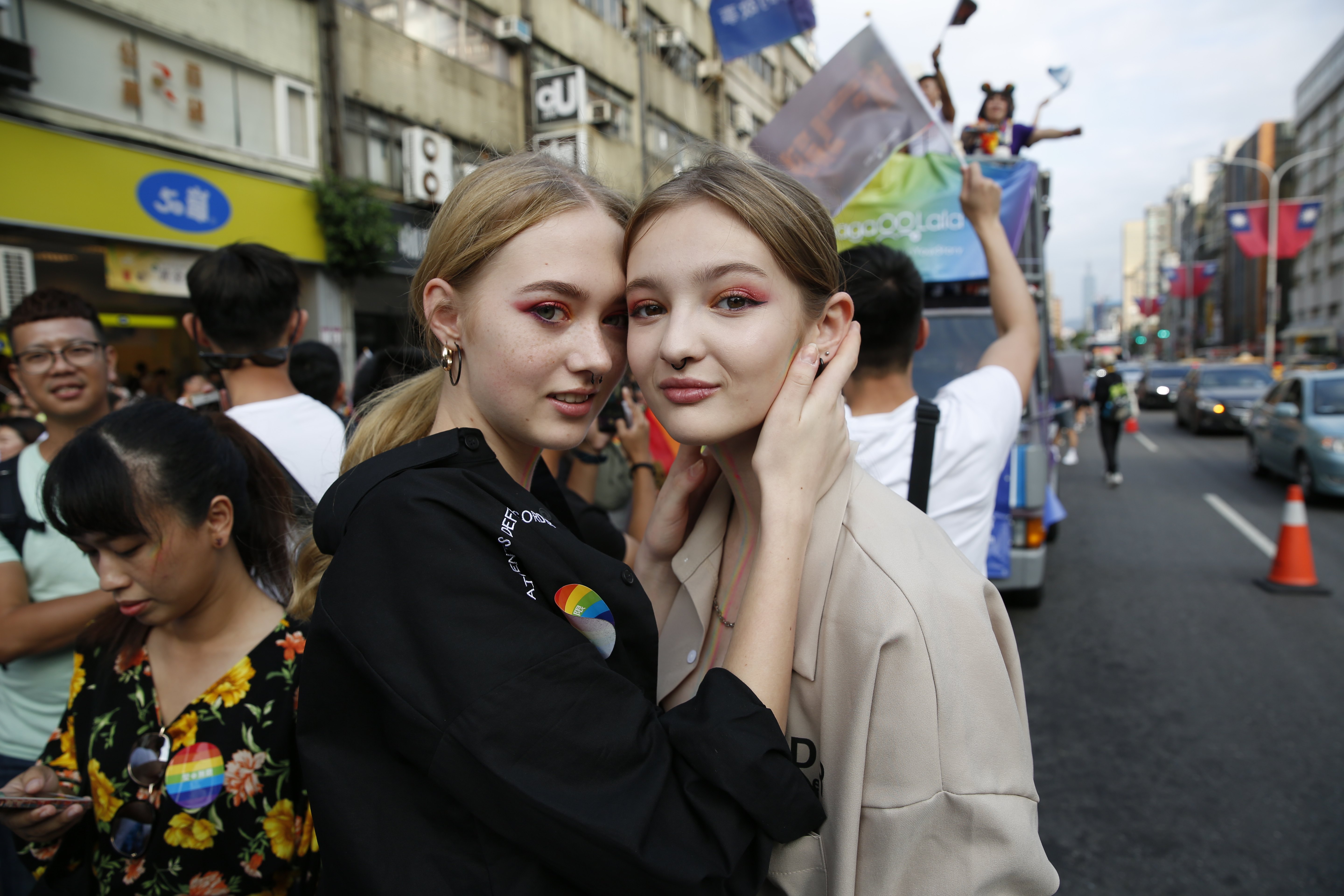 根據丹麥、瑞典學者研究，同婚合法化有助降低同志族群的自殺率，本刊資料照。