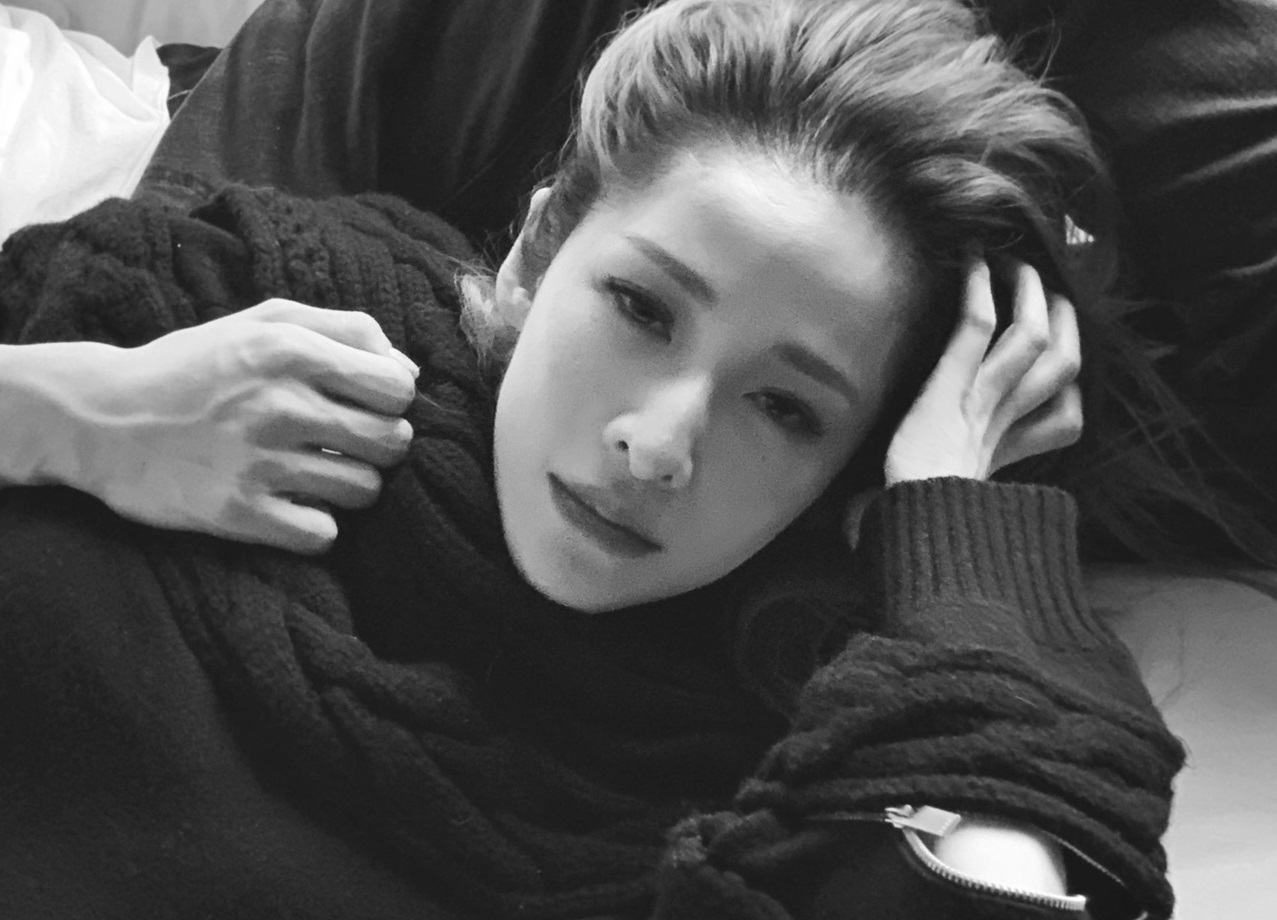 出道20週年前夕，Elva蕭亞軒將推出新專輯《Naked Truth》。（經紀公司提供）