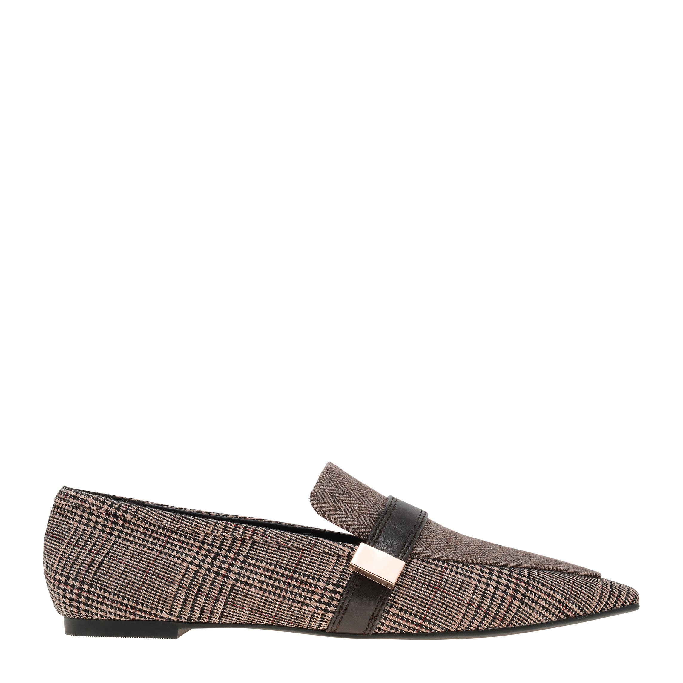 金屬格紋樂福鞋,NT$1,690。(CHARLES & KEITH提供)
