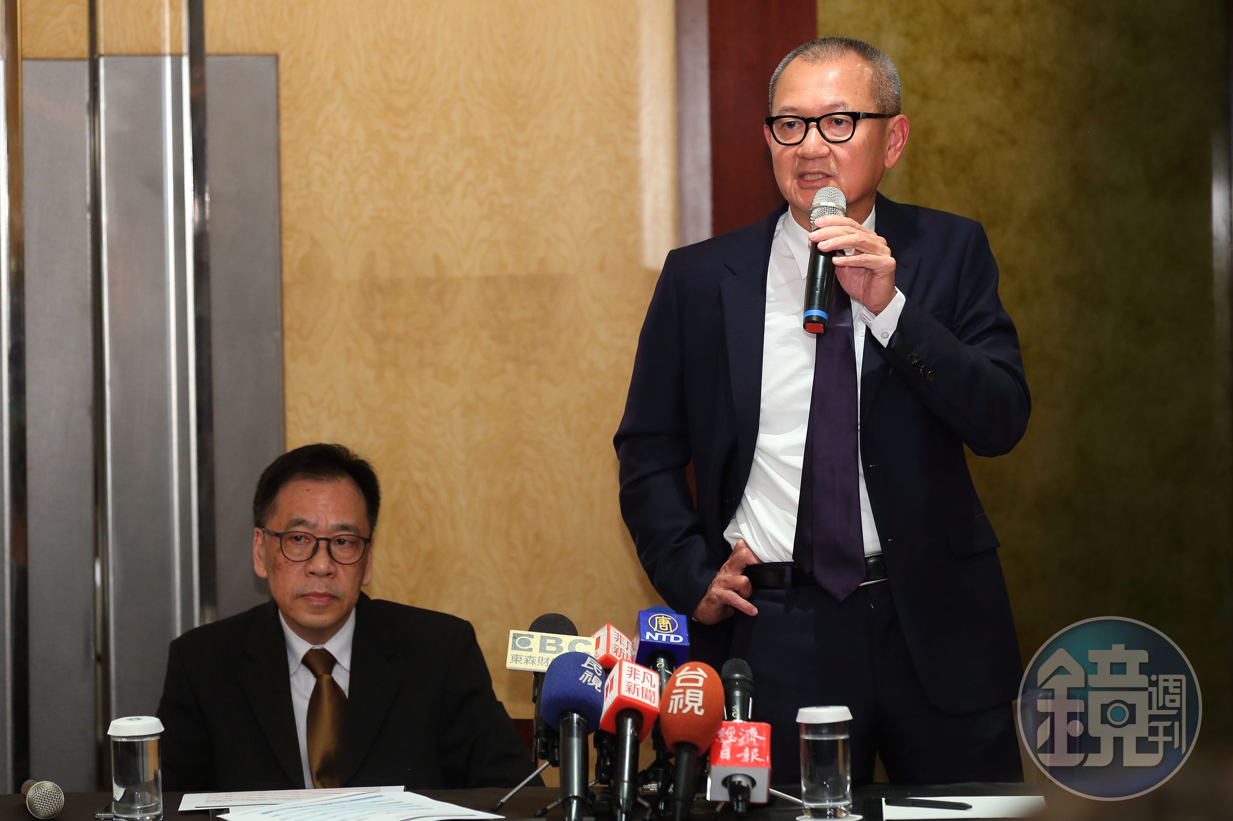 國巨董事長陳泰銘上週二（11月12日）宣布以新台幣540億元的天價吃下美商基美（KEMET）。