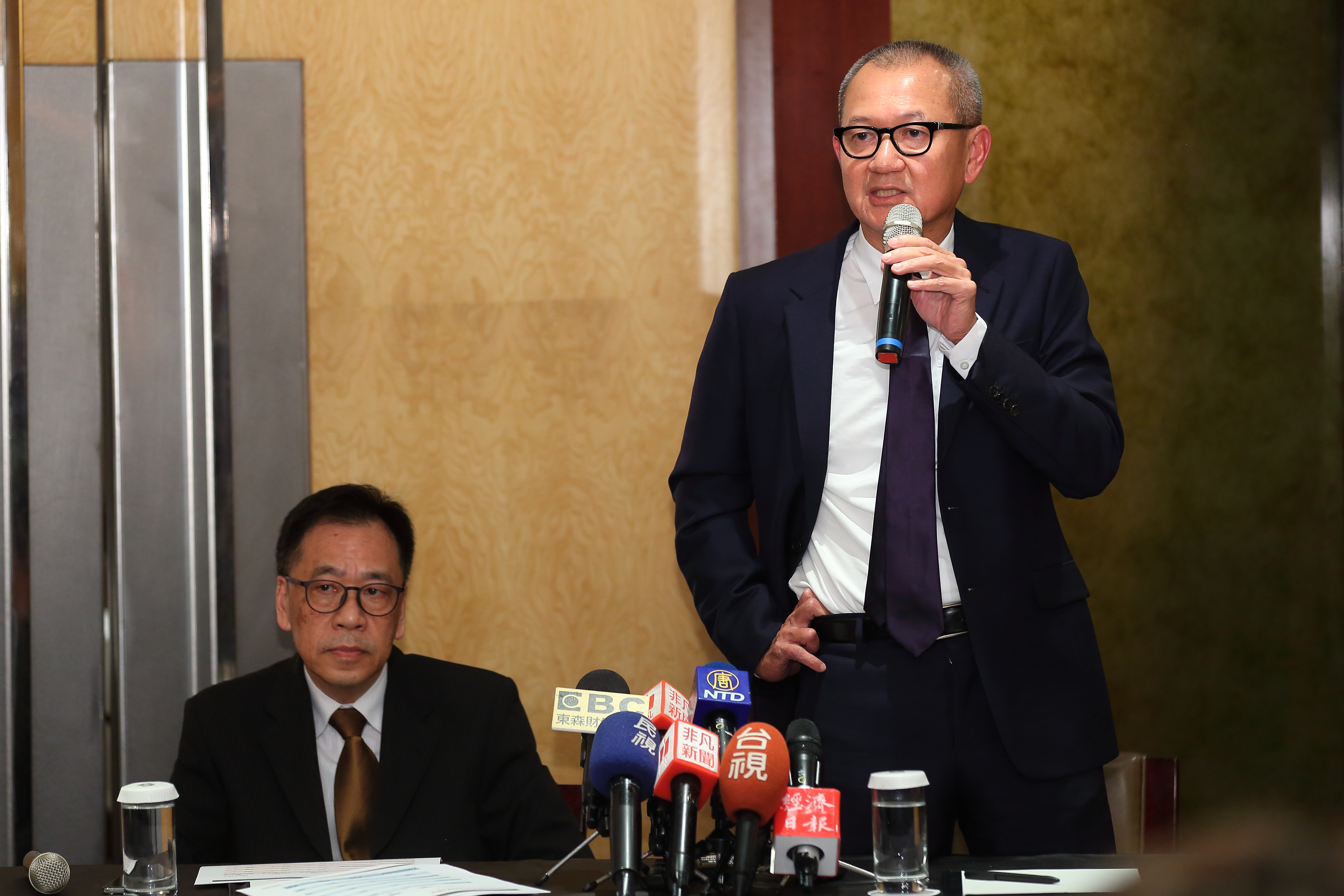 國巨董事長陳泰銘上週二（11月12日）宣布以新台幣540億元的天價吃下美商基美（KEMET）。