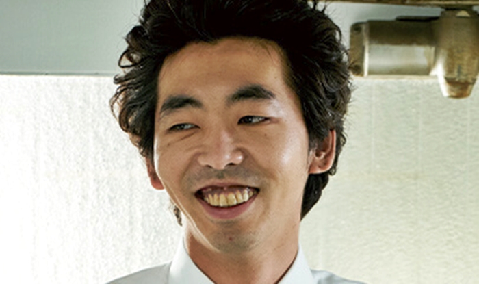 柄本時生被稱為「阿宅專業戶」，長相別具一格，而他戲外也是池松壯亮夕外的好麻吉。（双喜提供）