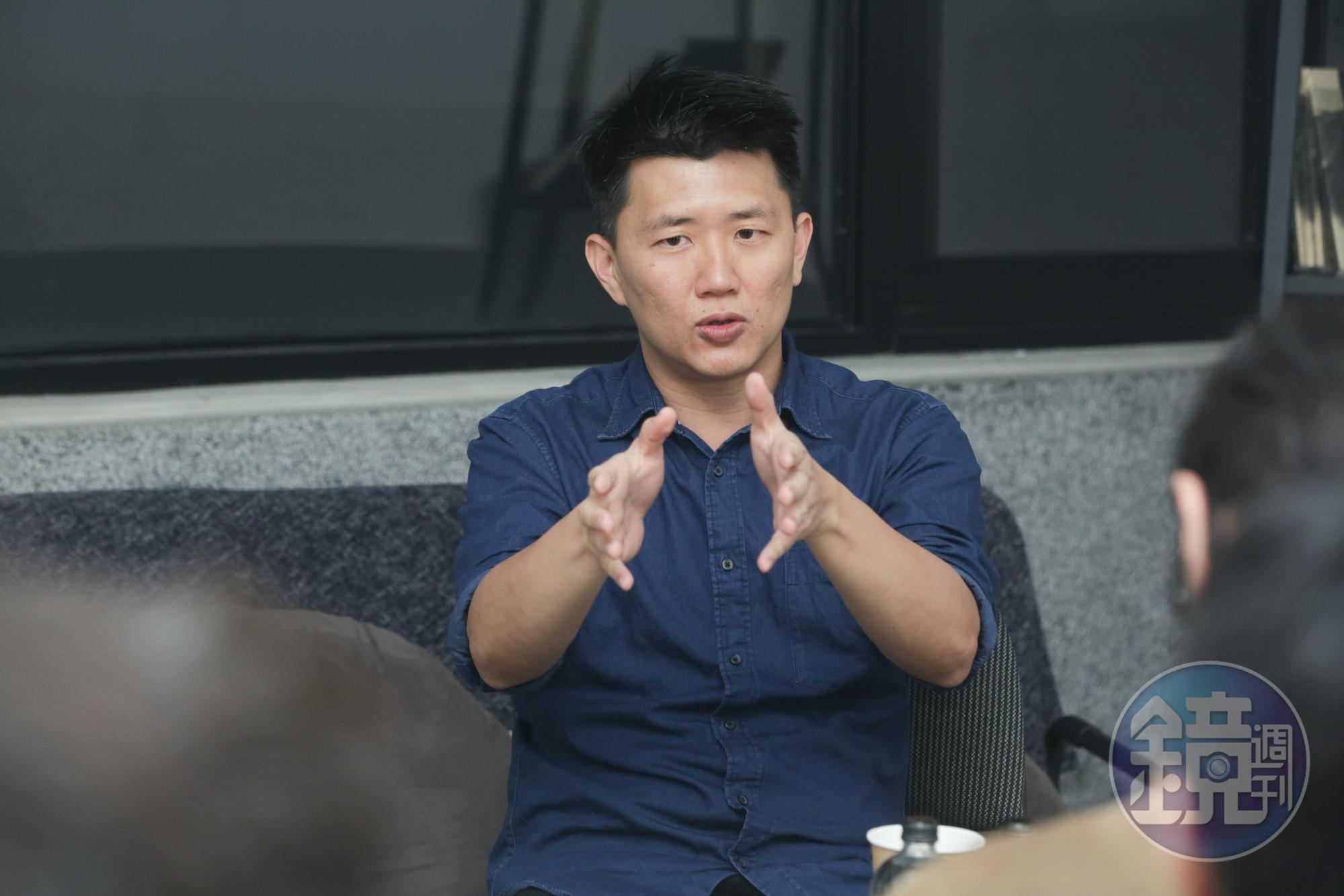 廖克發表情生動,說起電影裡的種種,自己也很多情感邏輯。