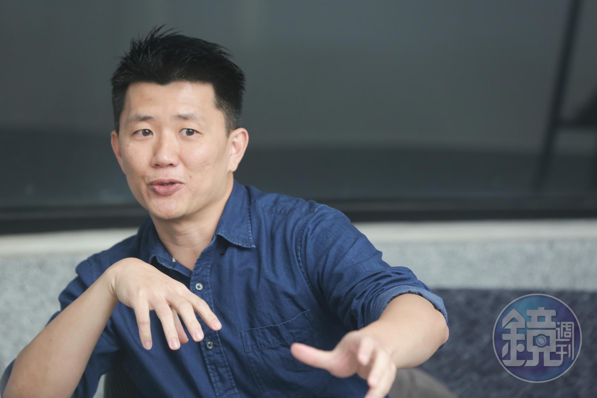 廖克發在面對不同演員時會有不同的調教法，但他追求的是自然的反應。