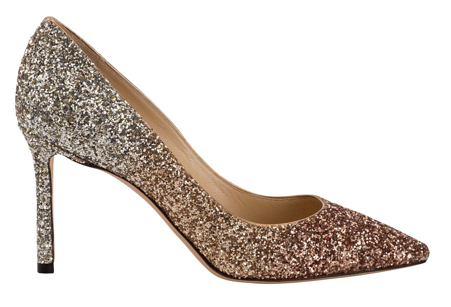 JIMMY CHOO Romy三色漸層亮片鞋款。NT$28,800。（藍鐘提供）