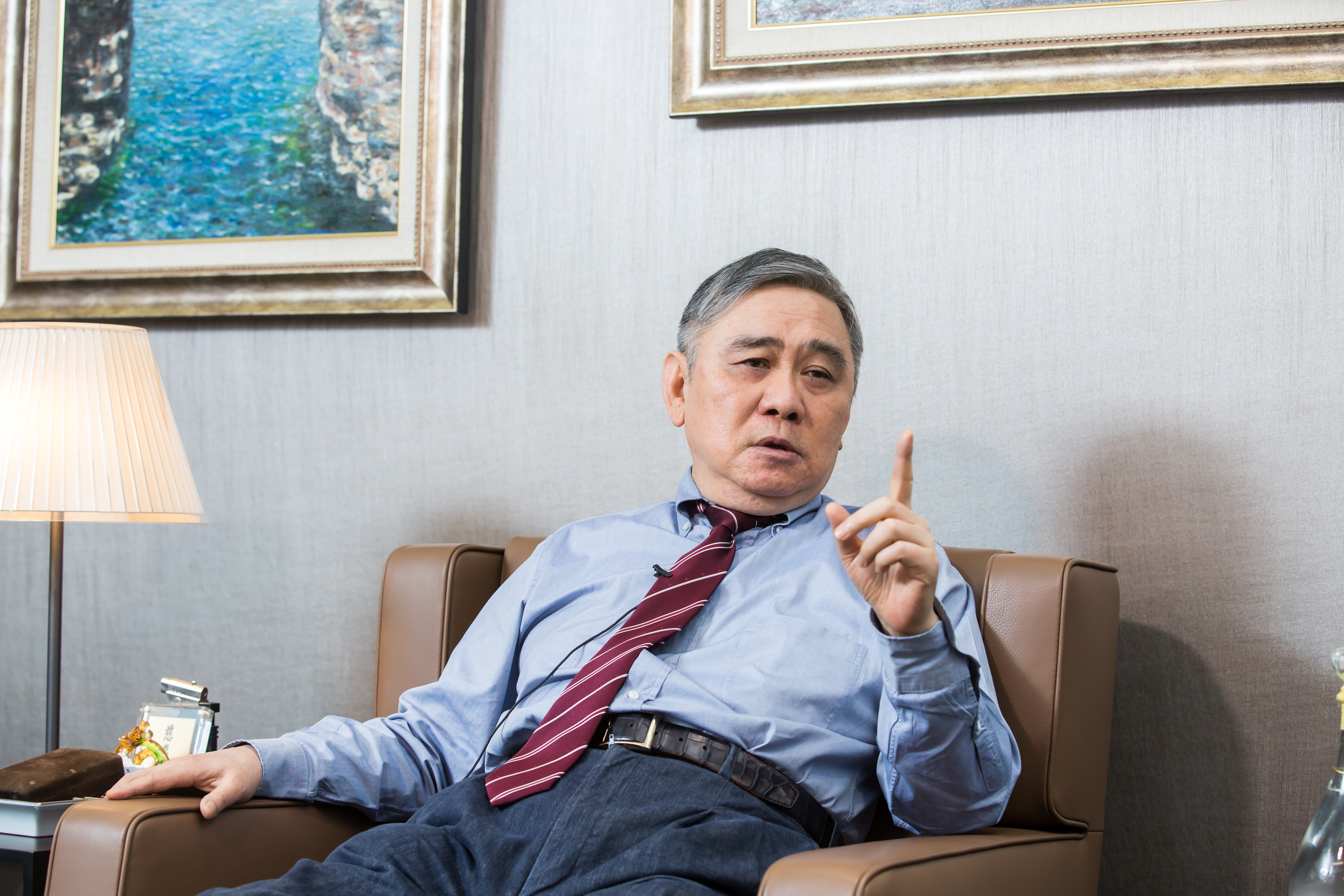 王文洋近期接受本刊專訪，透露自己過去在英國求學的過程。