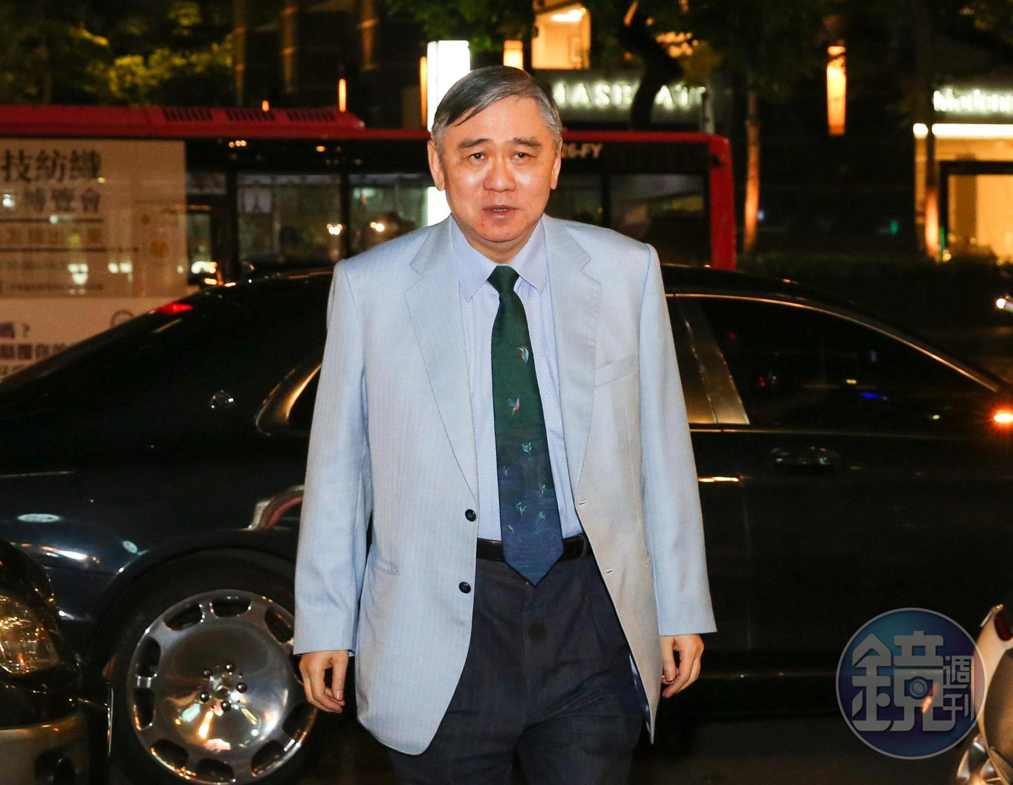 王文洋早把事業交給專業經理人,3年前開始過著半退休生活。