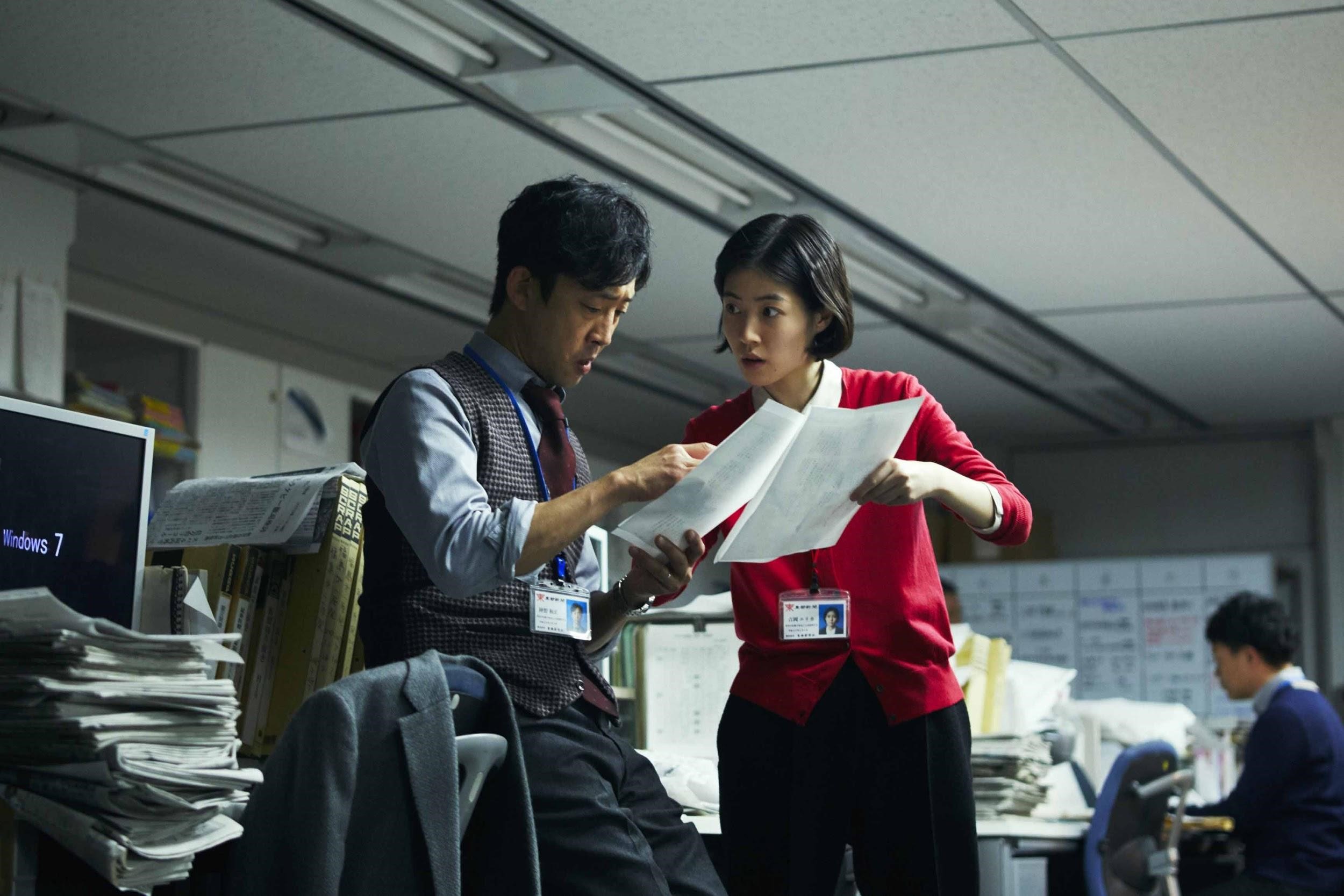 沈恩敬在《新聞記者》飾演記者，挑戰全日語演出。（天馬行空提供）