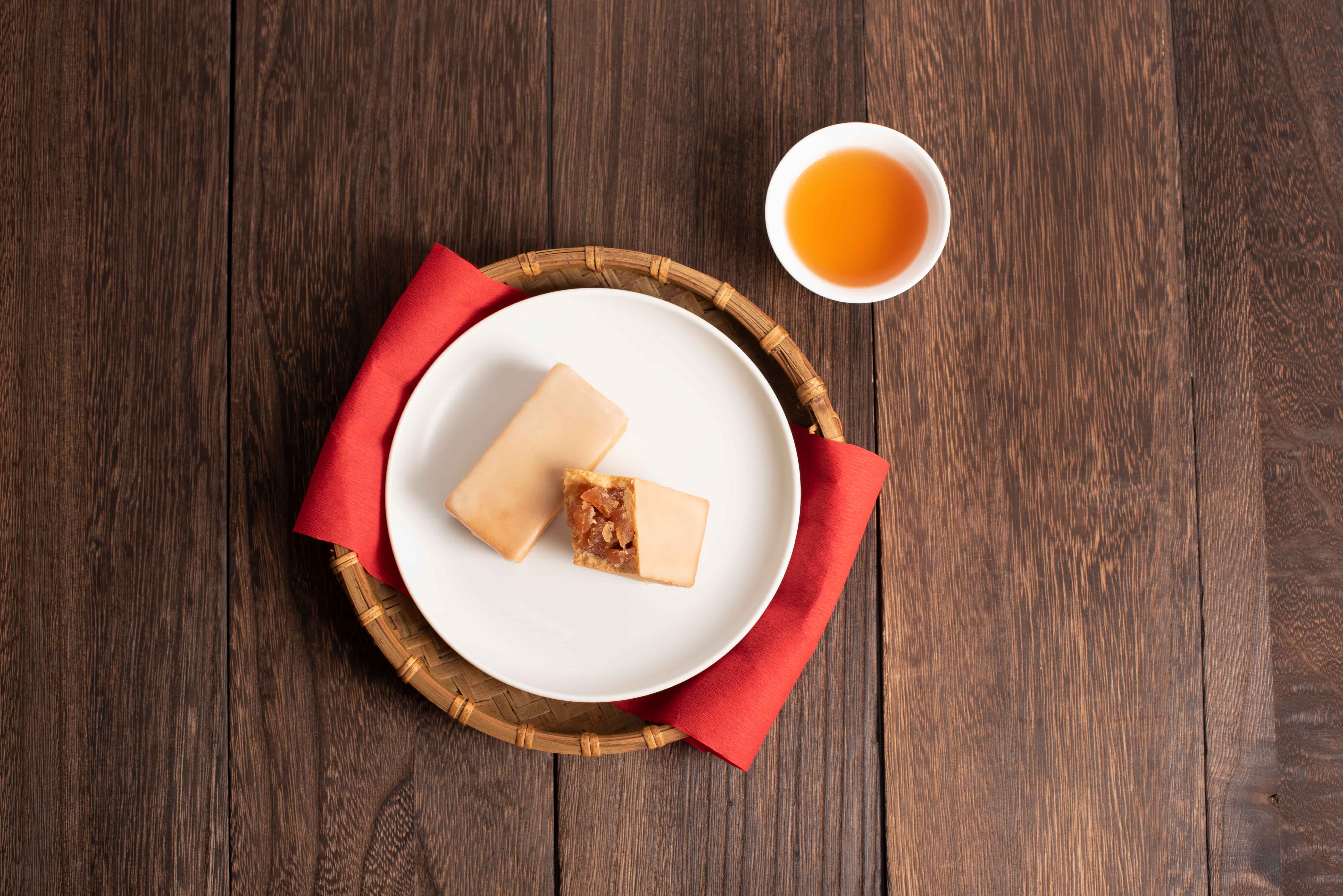 「微熱山丘」又推出新品甜點「蘋果酥」。（550元／每盒10入，照片由微熱山丘提供）