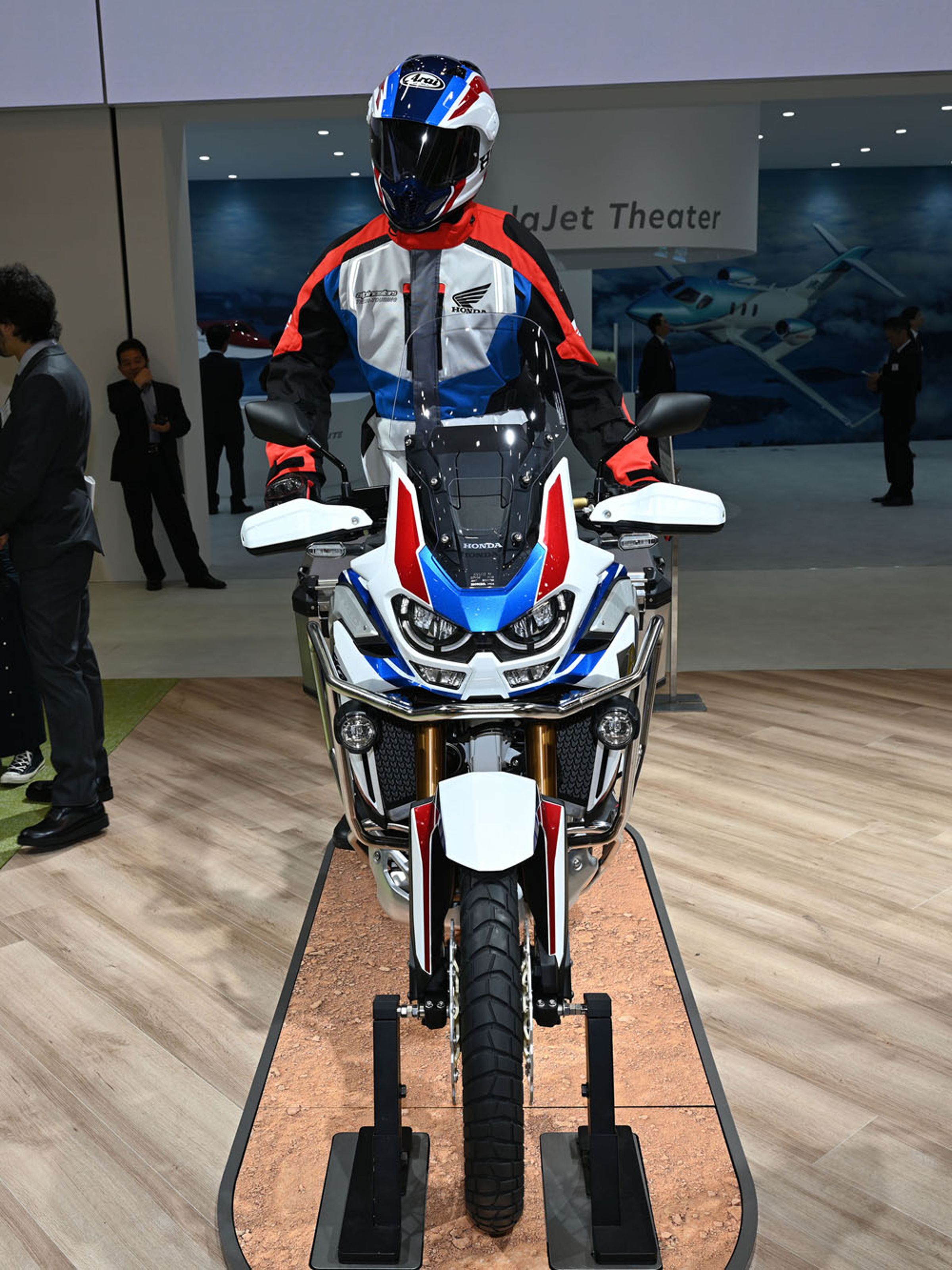 CRF1100L Africa Twin前方特寫。Copyright © 2019 Japan Automobile Manufacturers Association, Inc. All Rights Reserved.