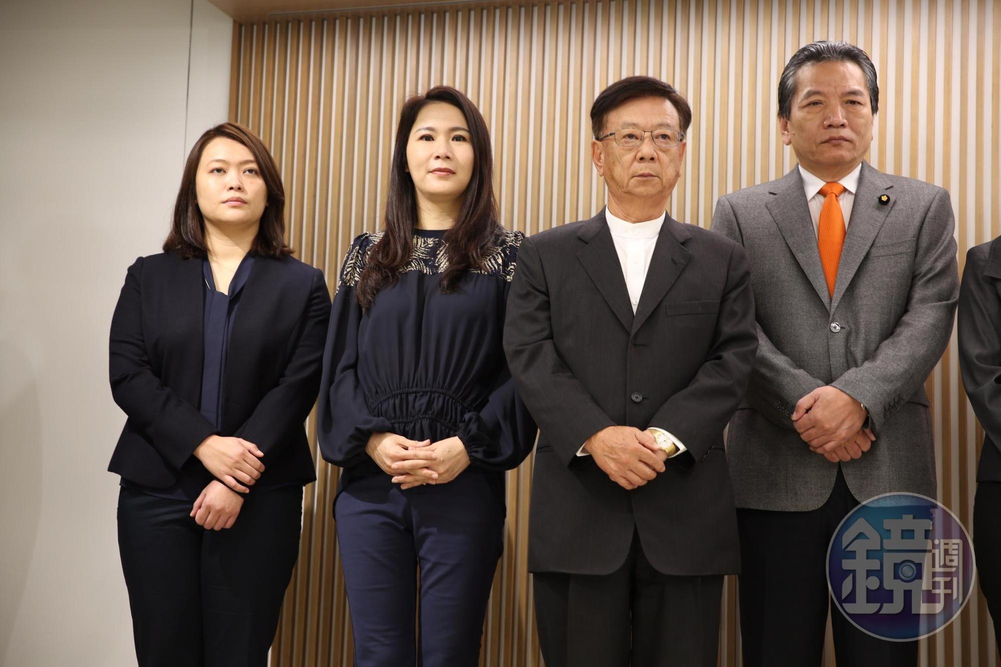 親民黨不分區立委名單今日出爐,左起為陳怡潔、劉宥彤、宣明智、李鴻鈞。