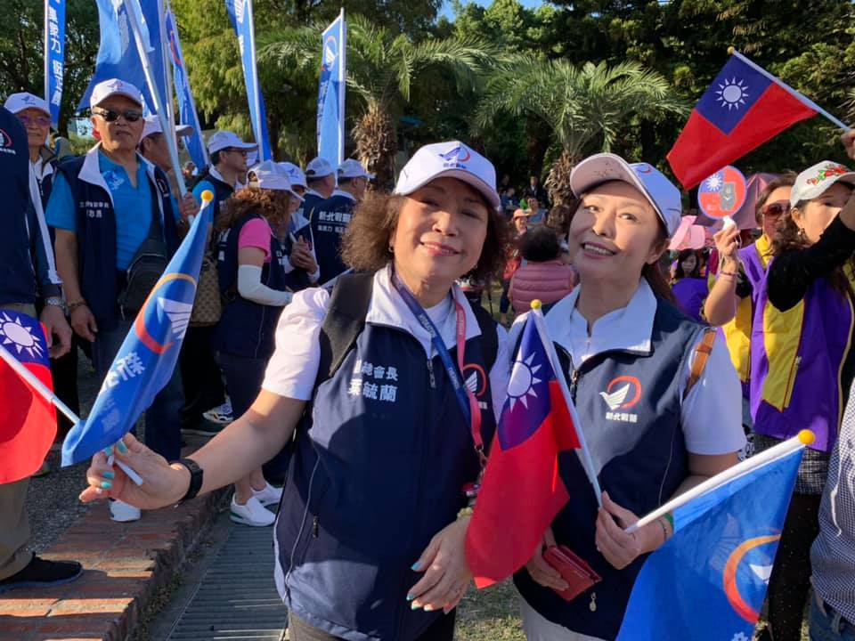 國民黨不分區女性第一的葉毓蘭發文力挺港警。（翻攝臉書）