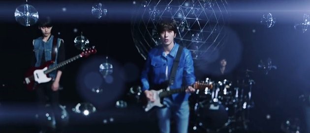 CNBLUE的〈Supernova〉MV由藤井道人執導。(翻攝自日本雅虎)