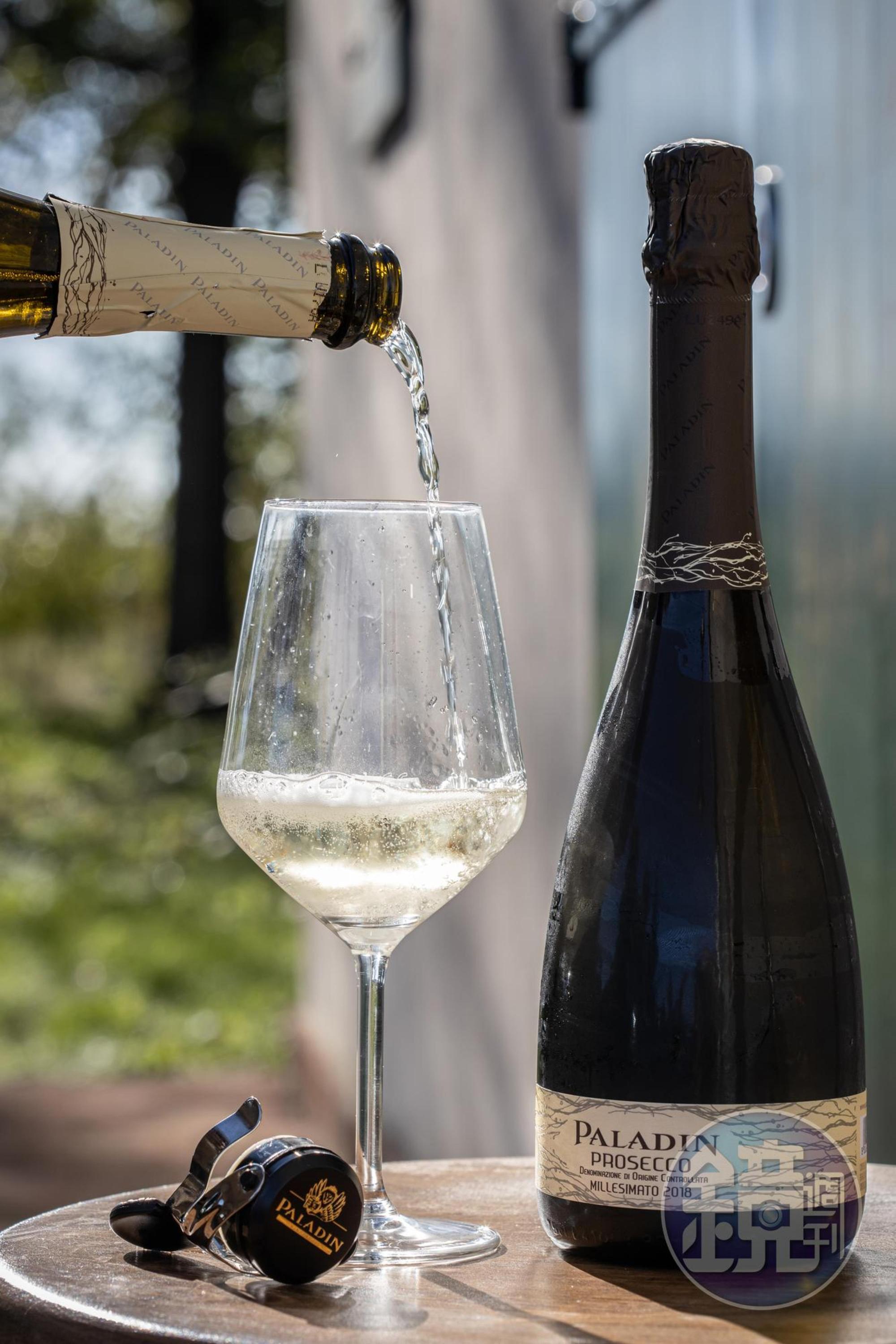 「Paladin Prosecco Millesimato Extra Dry」帶有典型的清新柑橘、蘋果及香辛料氣息。