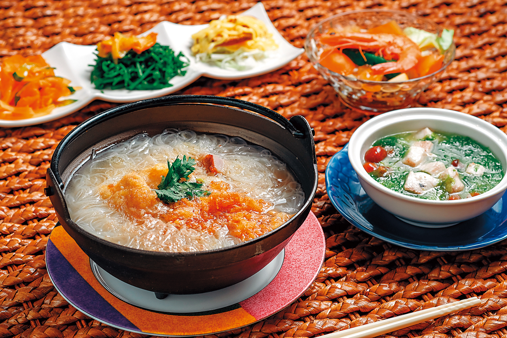 秋冬鬼頭刀正肥美，山海宴旬料理推出的「山海小套餐」超值美味。