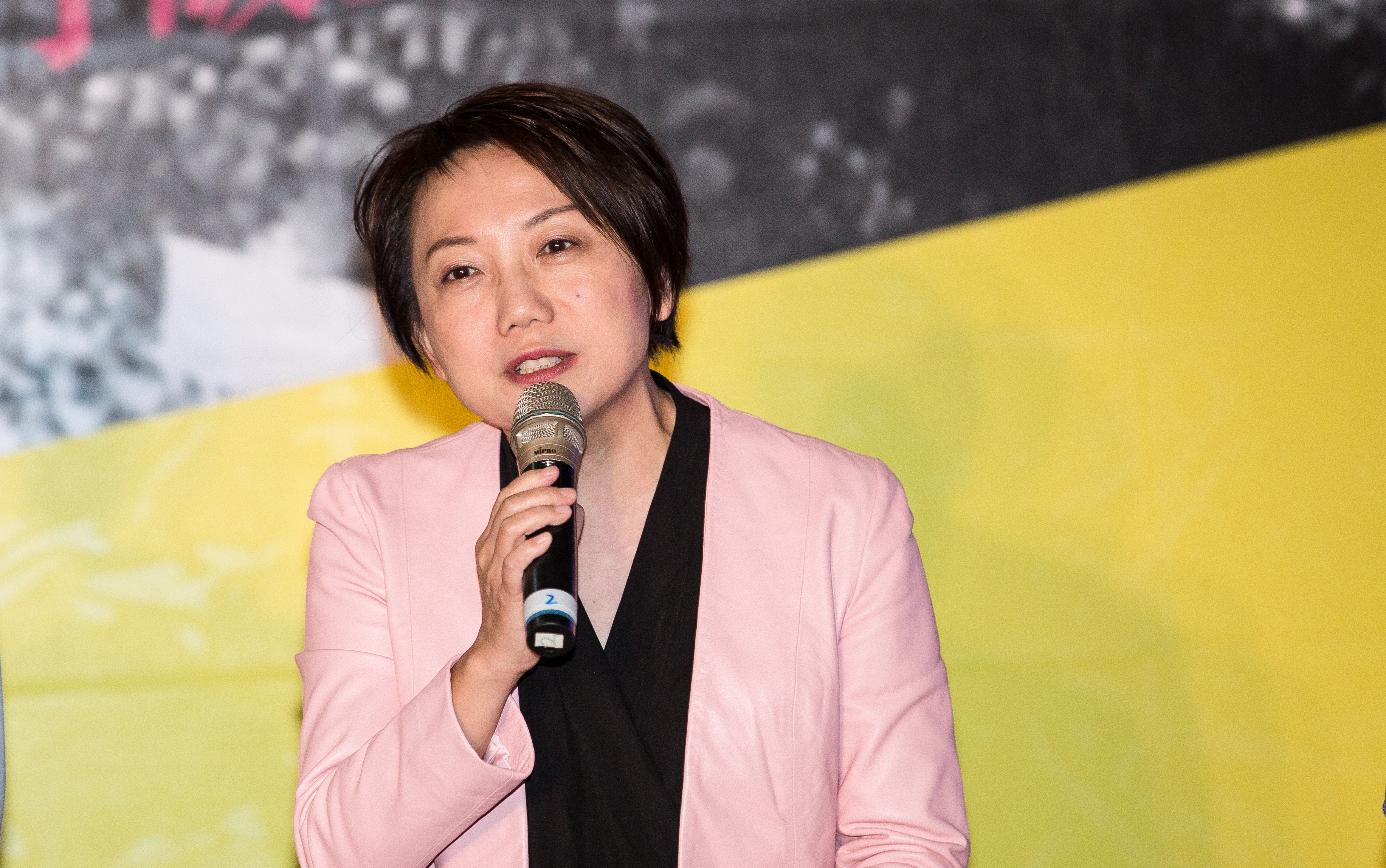 民進黨不分區立委提名人范雲，在臉書自爆柯文哲曾2度邀請出任副市長。