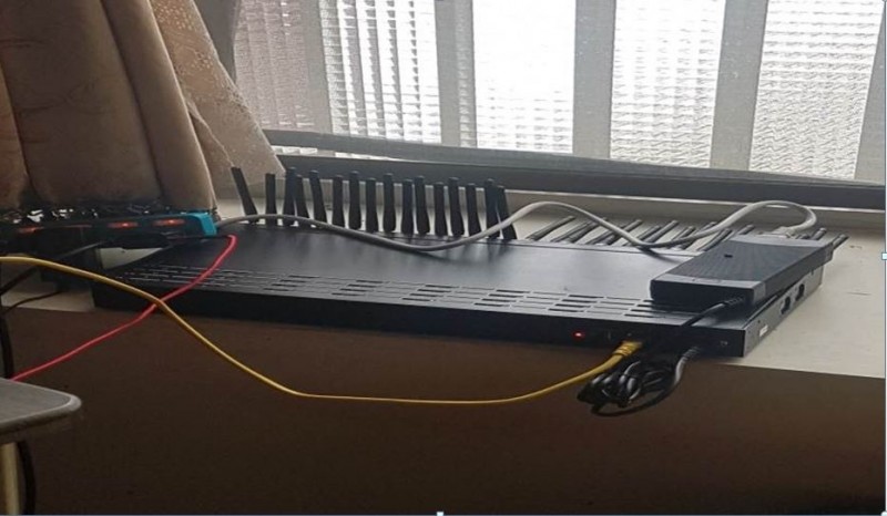 鄭姓大學生於租屋處，安裝DNT裝置，淪為詐欺共犯。（翻攝畫面）