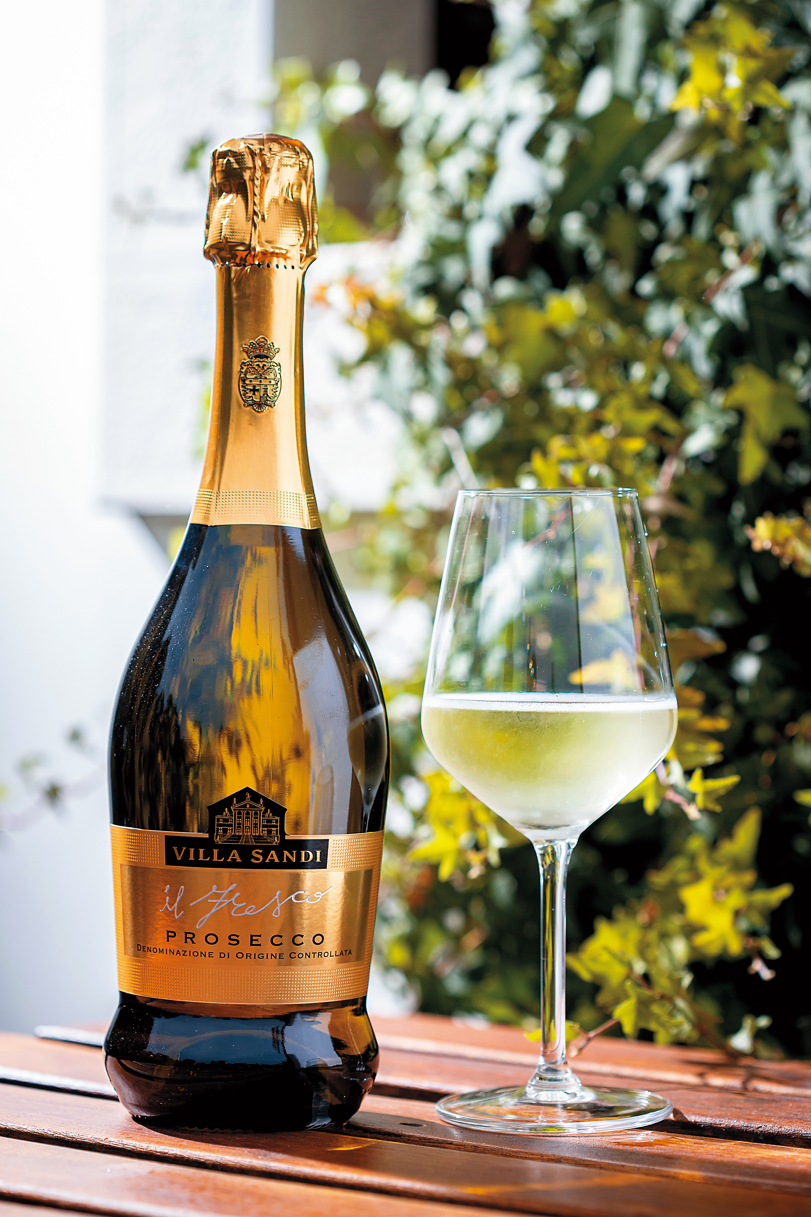 「If Fresco Prosecco DOC Treviso Brut」甜度較低，清新酸爽中帶著果香，是甲殼類海鮮的理想伴侶。