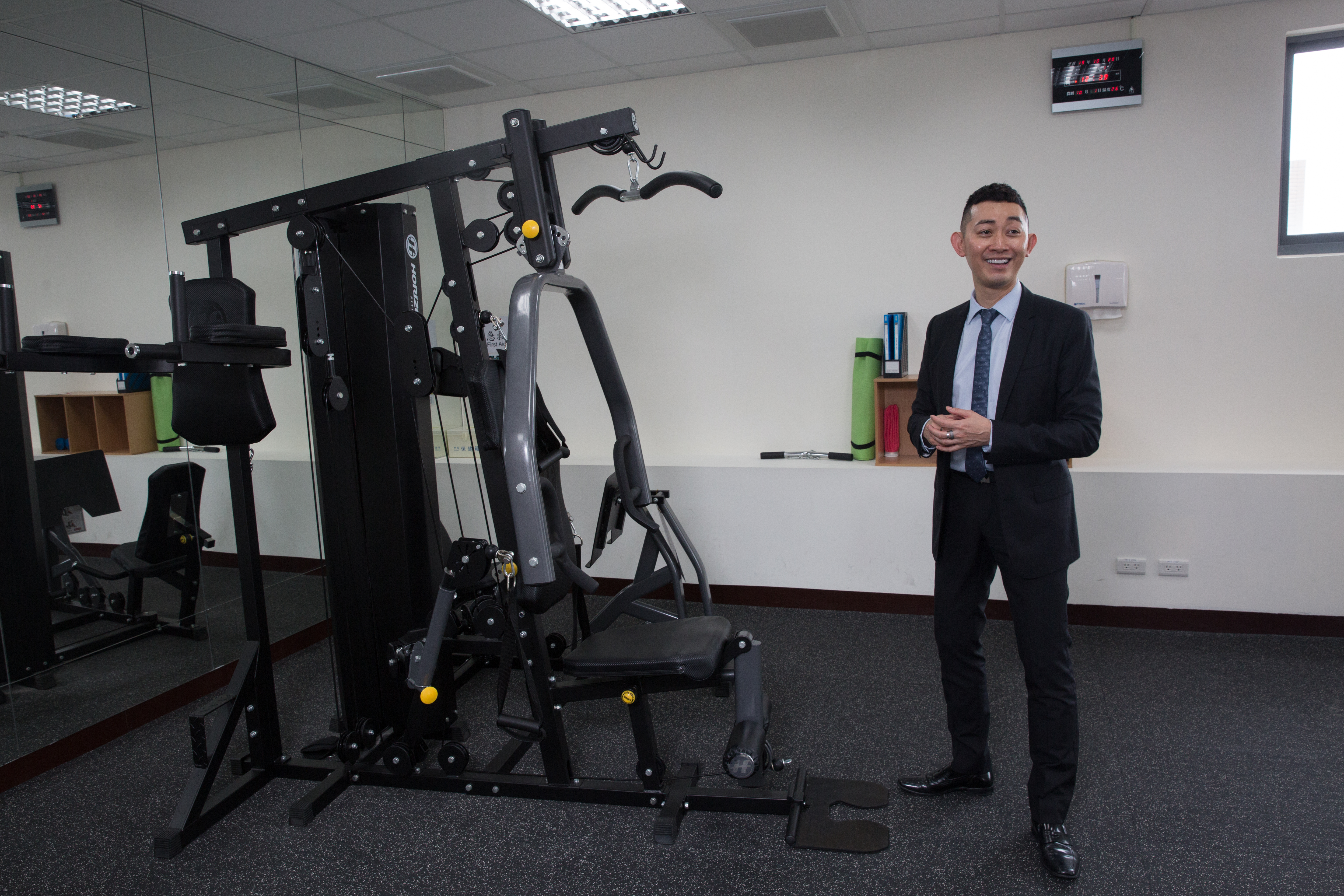 主打保健食品的公司也注重員工健康，還在公司設置健身房。