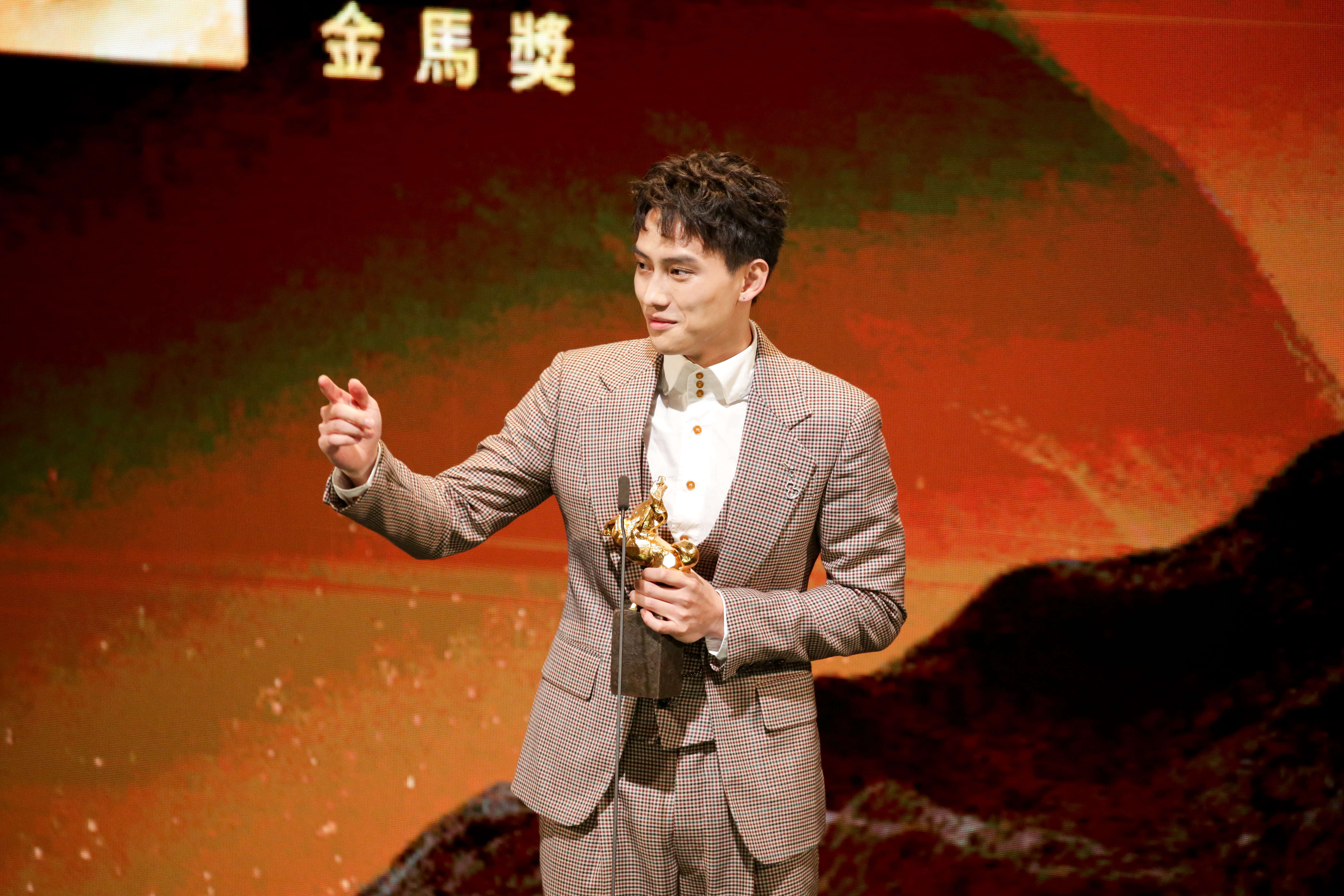 范少勳自己看好《大餓》的蔡嘉茵會得獎，所以自己得獎時，上台是滿滿的謝謝。