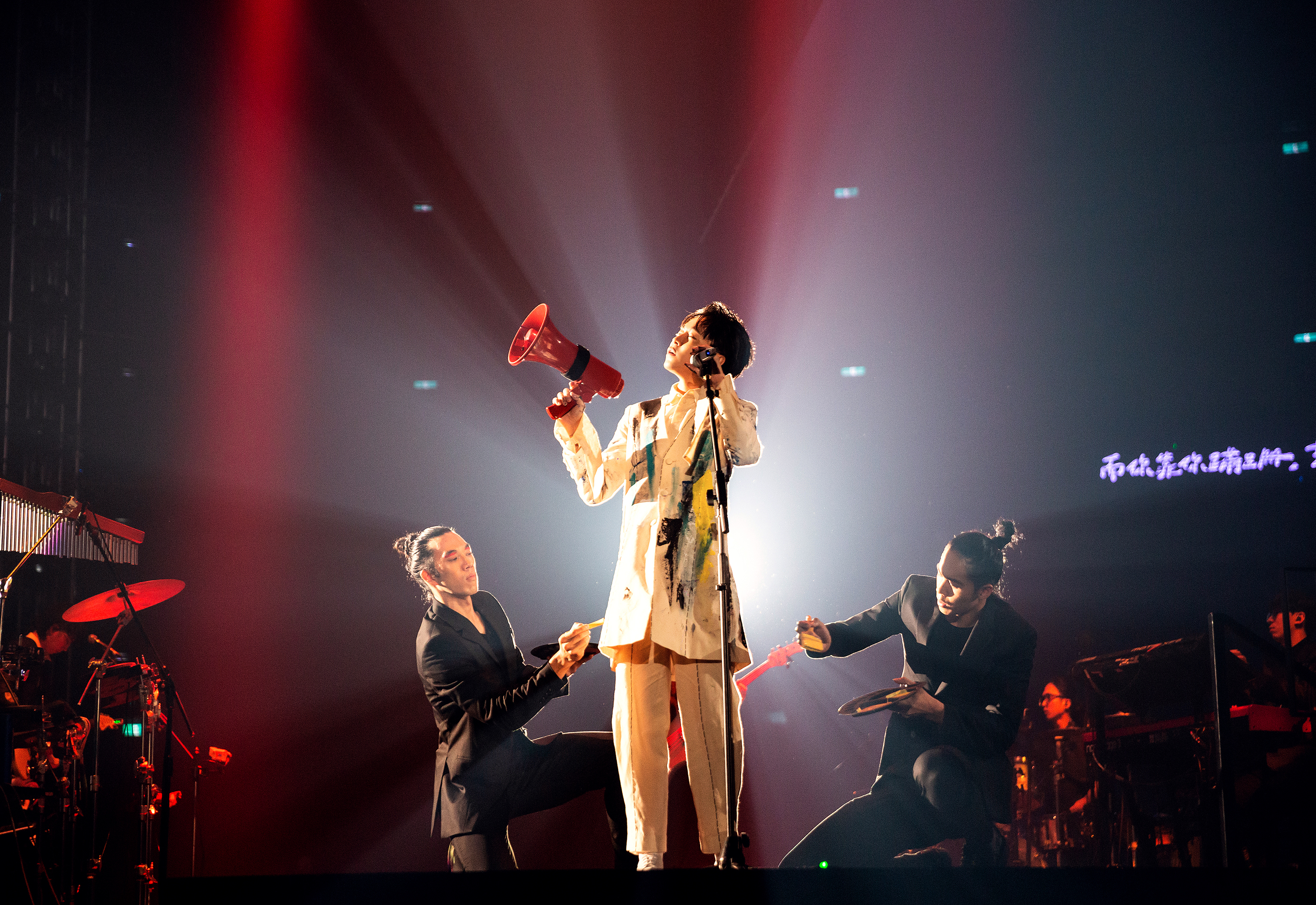 吳青峰在演唱會上說自己一直是用音樂說話的人。（環球音樂提供）