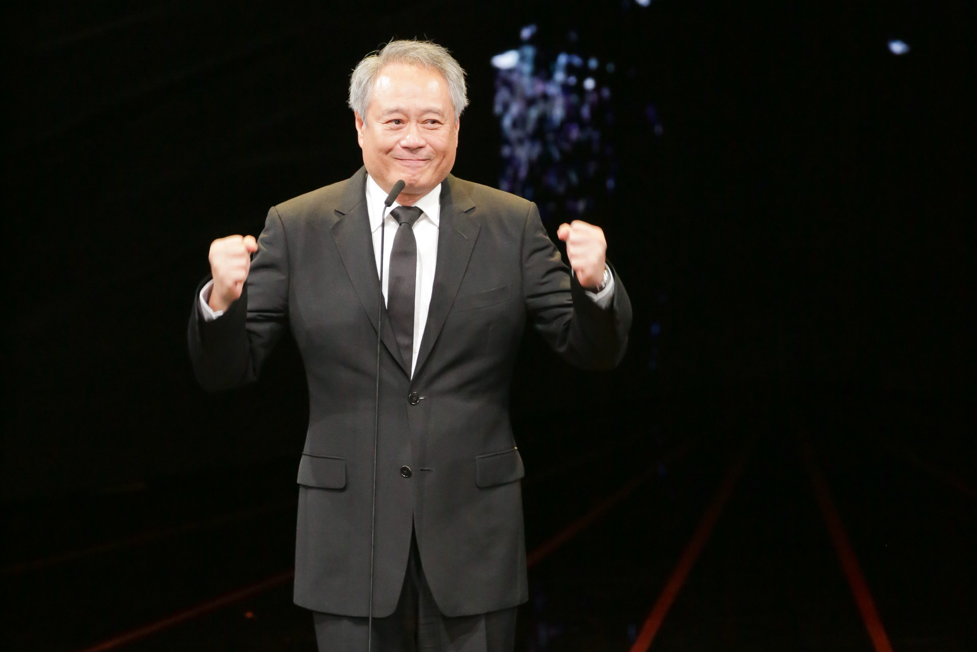 今年金馬獎執委會主席李安，在面對外媒提問中國抵制是否是金馬獎的損失，霸氣回應星光或數量減少，但作品不比以前差，充分展現台灣自由的可貴。