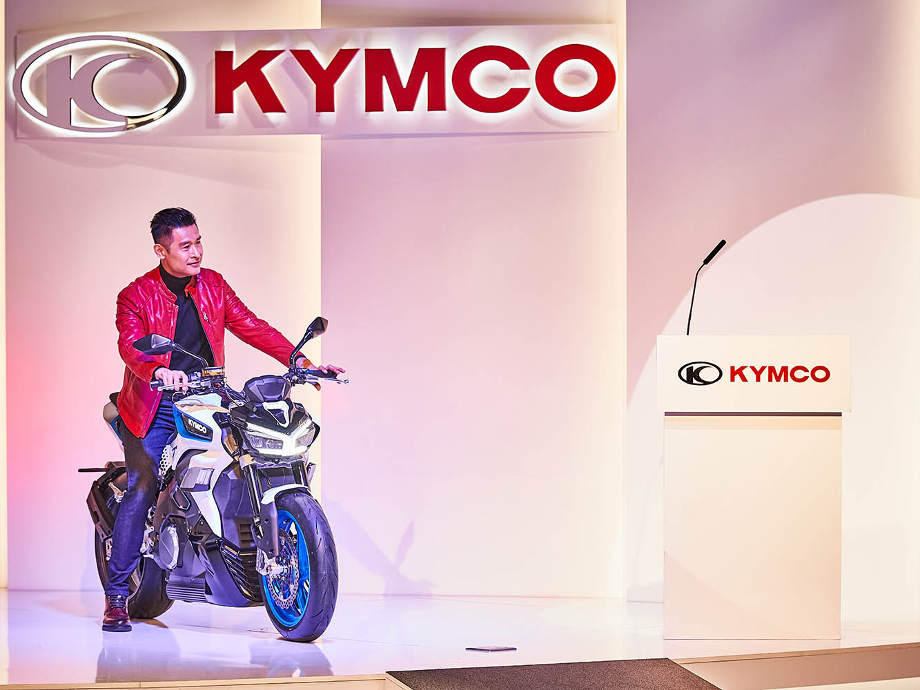 【米蘭車展】標騎立異　KYMCO RevoNEX現場直擊