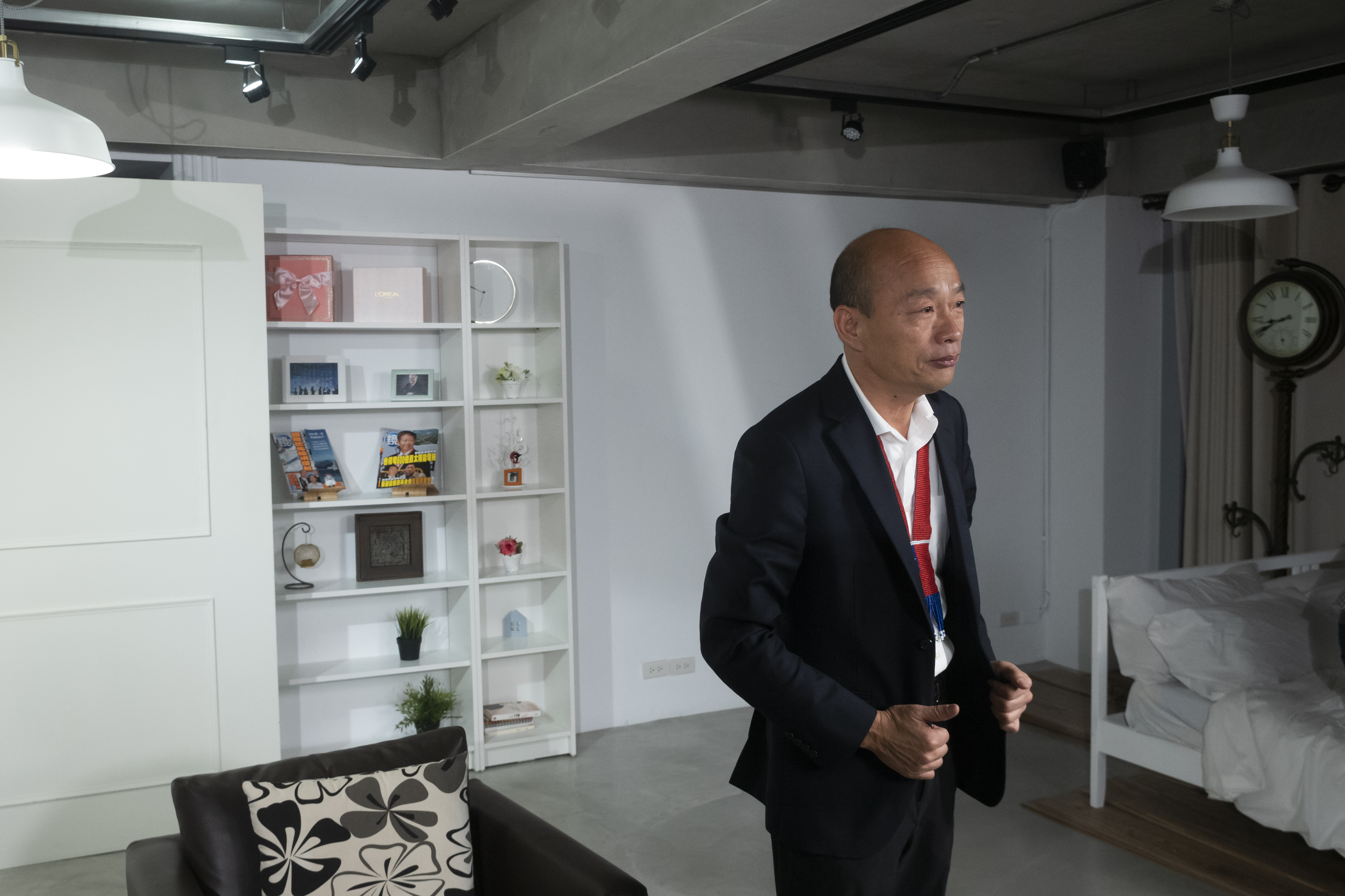 對人生的劇本，韓國瑜說自己看不透、參不透，也不能偷看，只繼續走下去。 