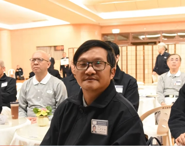 曾有德化參加見習培訓，在今年的慈濟歲末祝福期間正式受證成為慈濟志工。（翻攝畫面）