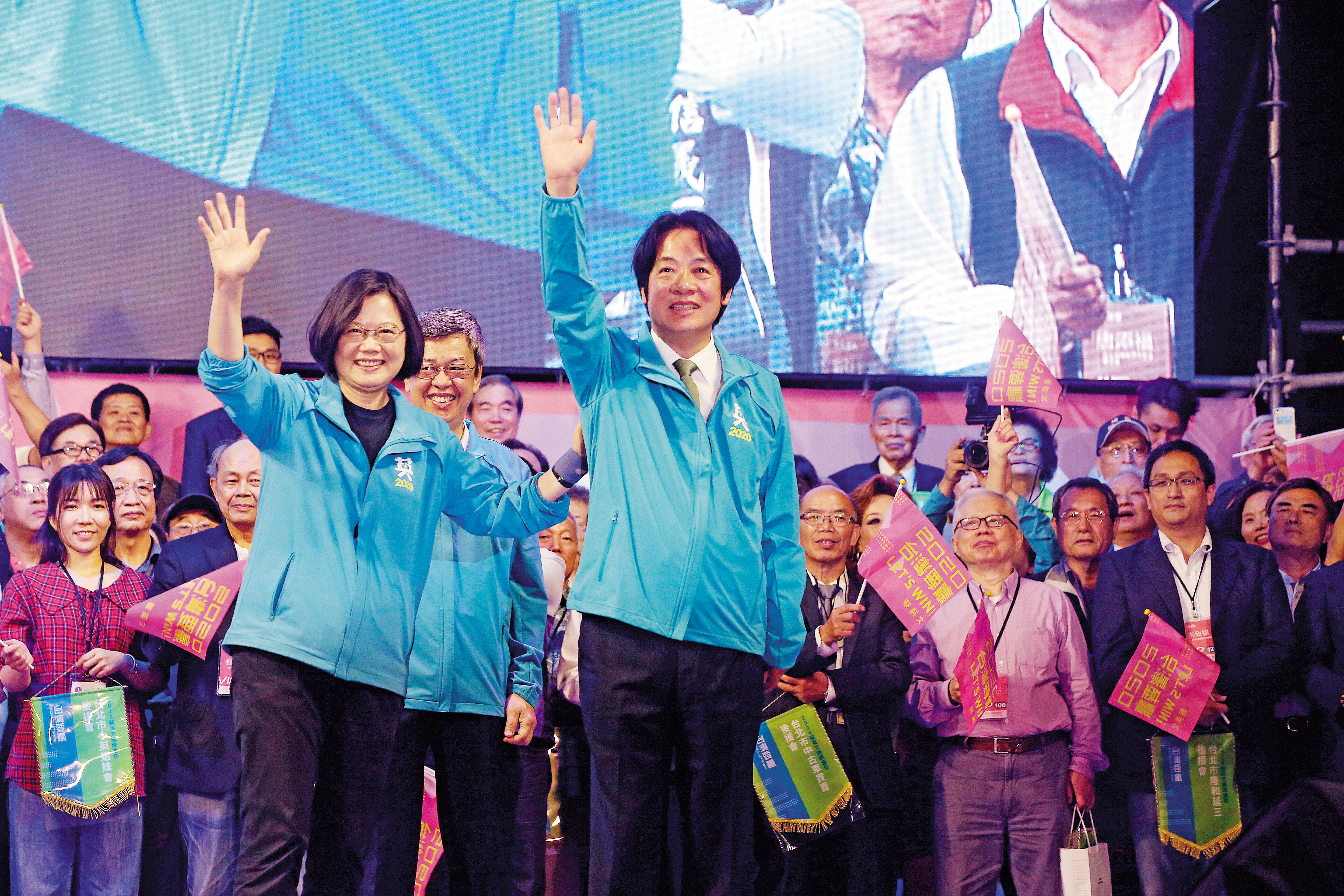 王立強宣稱在2018年「九合一」選舉中，他的部門「直接參與了操作」，並說對台工作最重要的任務是「滲透到媒體、宮廟和基層組織」，以「顛覆蔡英文總統」。