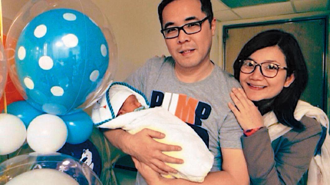 過去梁靜茹曾經在網上呈現天倫之樂陶陶的模樣,但後來婚姻走鐘,對她打擊頗大。(翻攝自趙元同臉書)