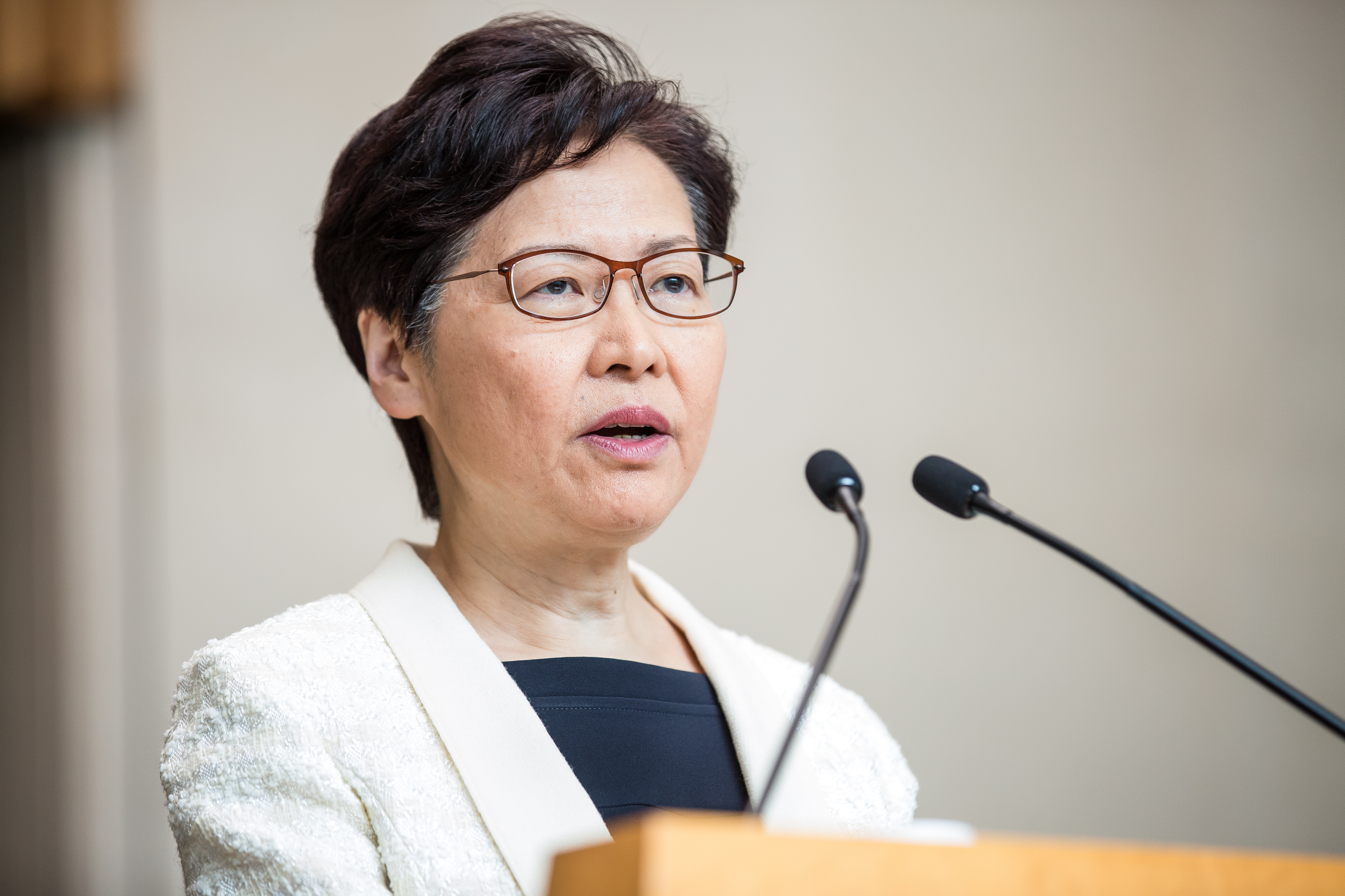 香港特首林鄭月娥今於行政會議前例行受訪時表示，北京未因建制派大敗而向她問責。