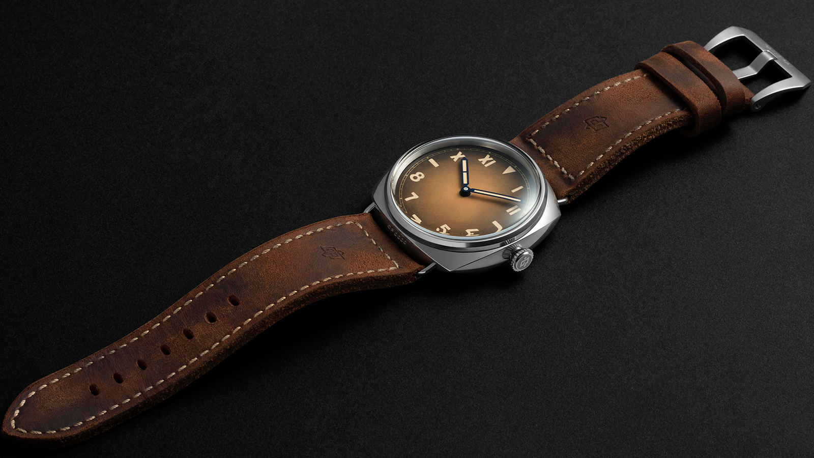 【錶壇焦點】加州面盤始祖級復刻！沛納海PAM00931首款漸層色加州面更復古