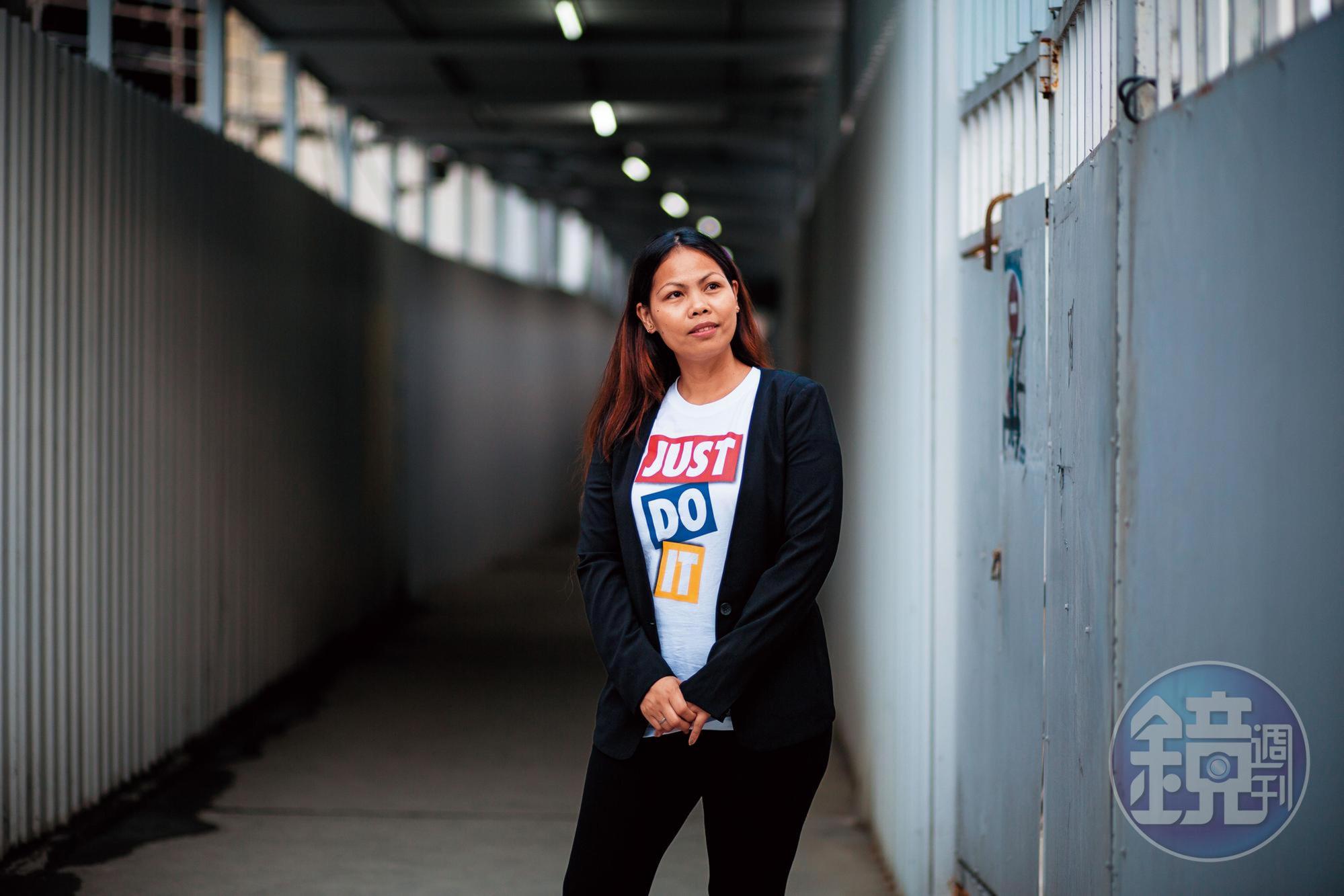 為了不害怕失敗,Joan Pabona時常自我激勵,也時常穿著印有JUST DO IT字樣的T恤。