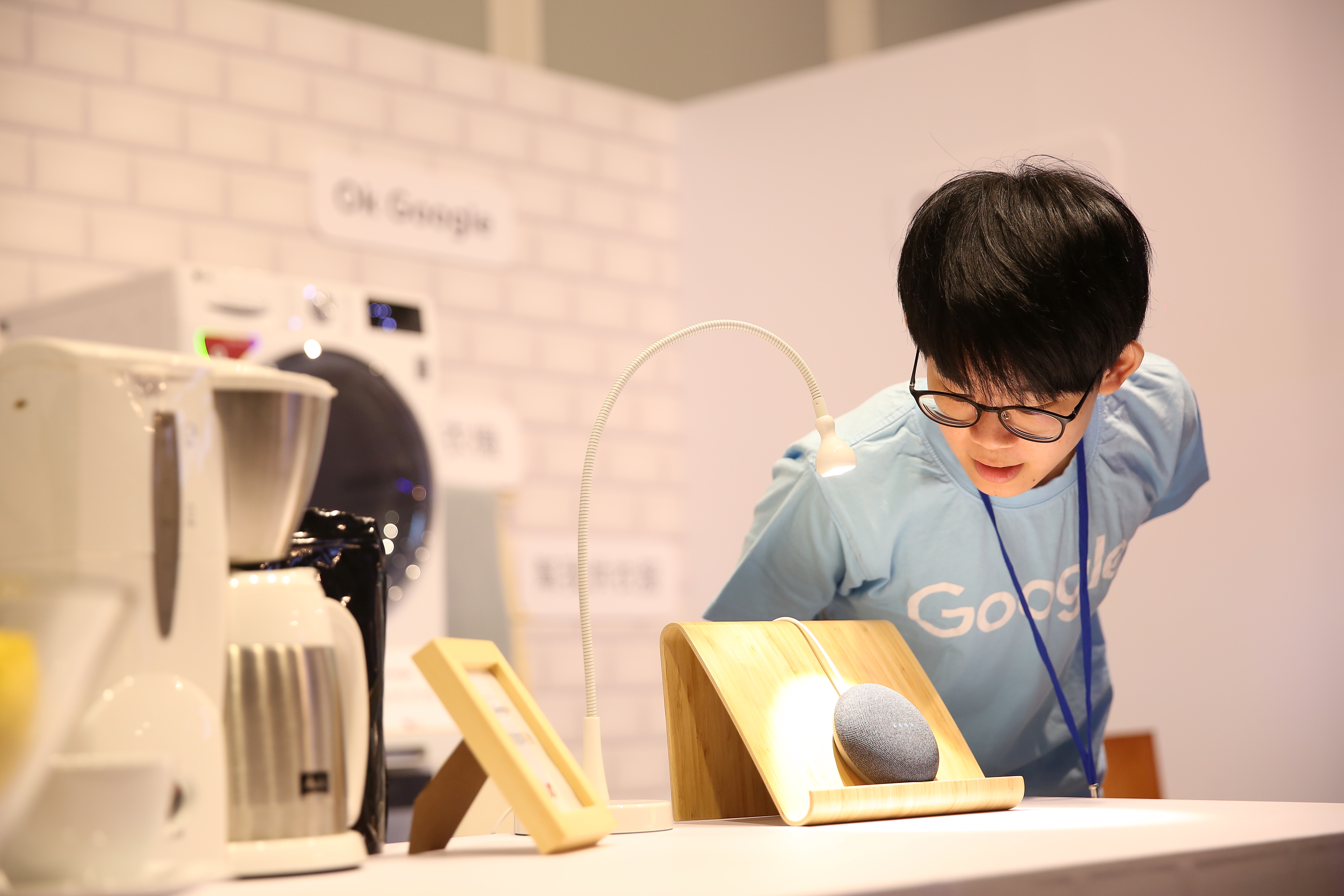 Google在台推出「會講中文」的智慧音箱Nest Mini，單機售價新台幣1,785元。