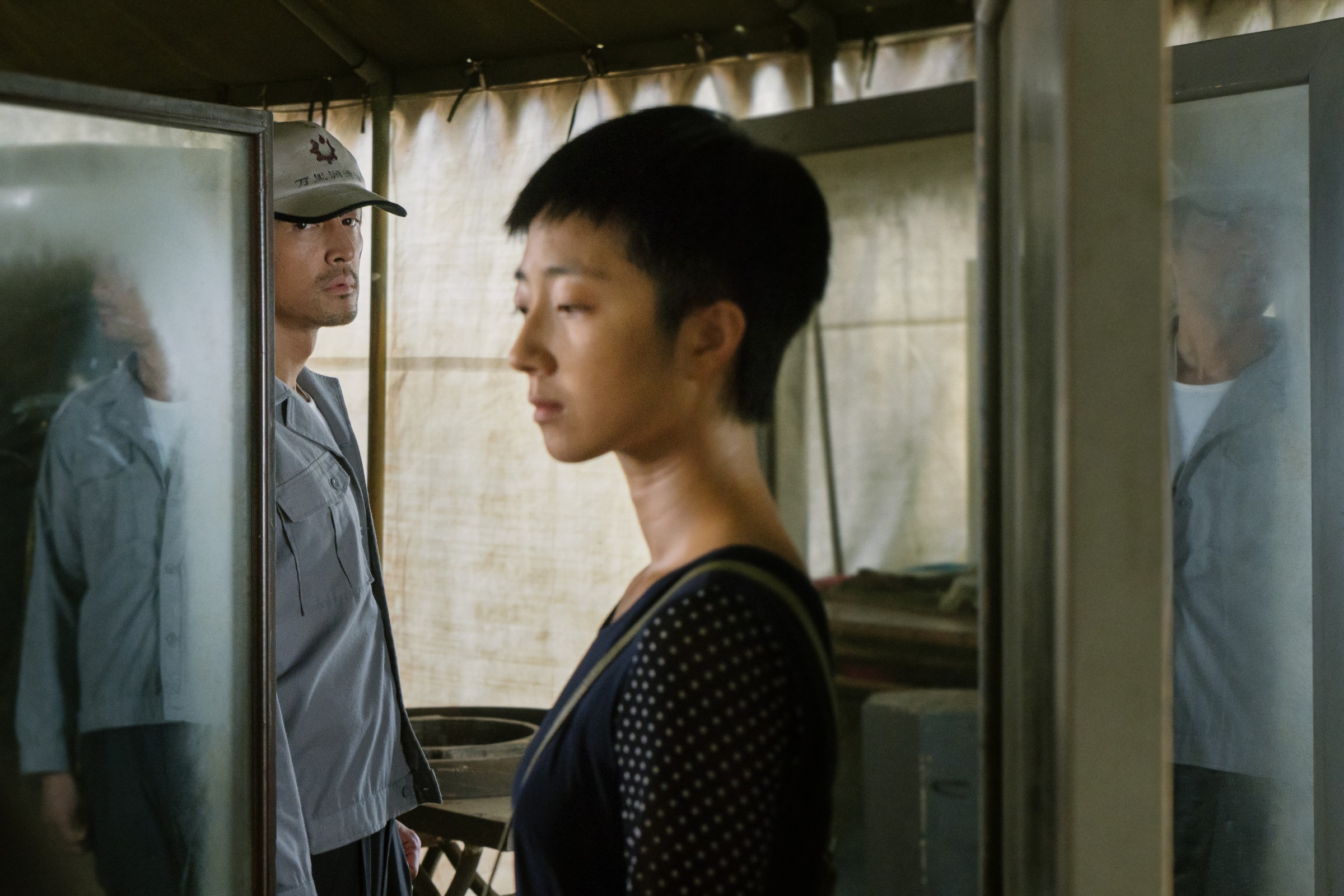 桂綸鎂為《南方車站的聚會》獻出從影最大尺度，挑戰演出特種行業。跟胡歌談禁忌戀。（甲上提供）