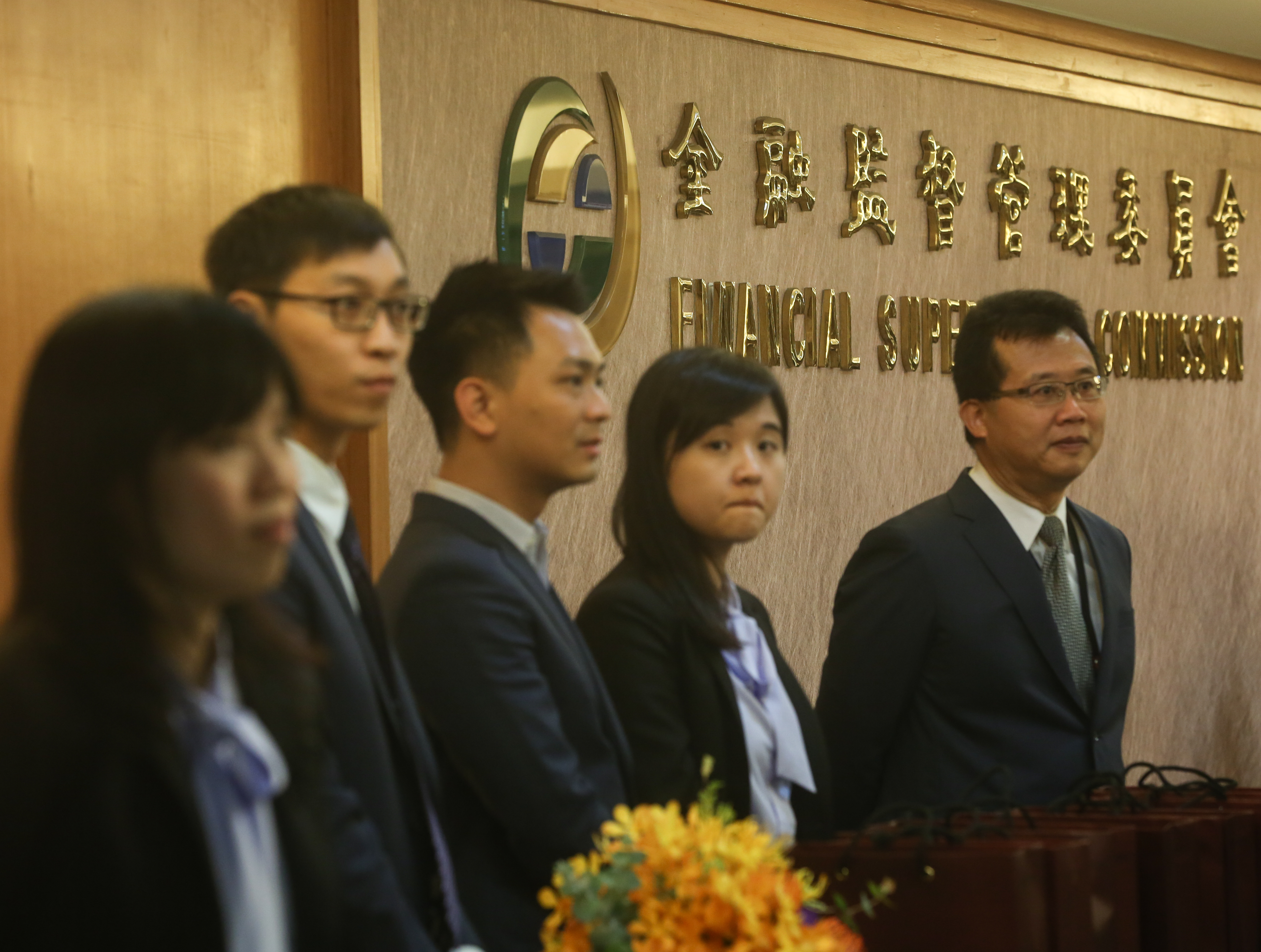 金管會擔心高利率保單可能傷害保險公司財務體質，祭出一連串儲蓄險調整政策。