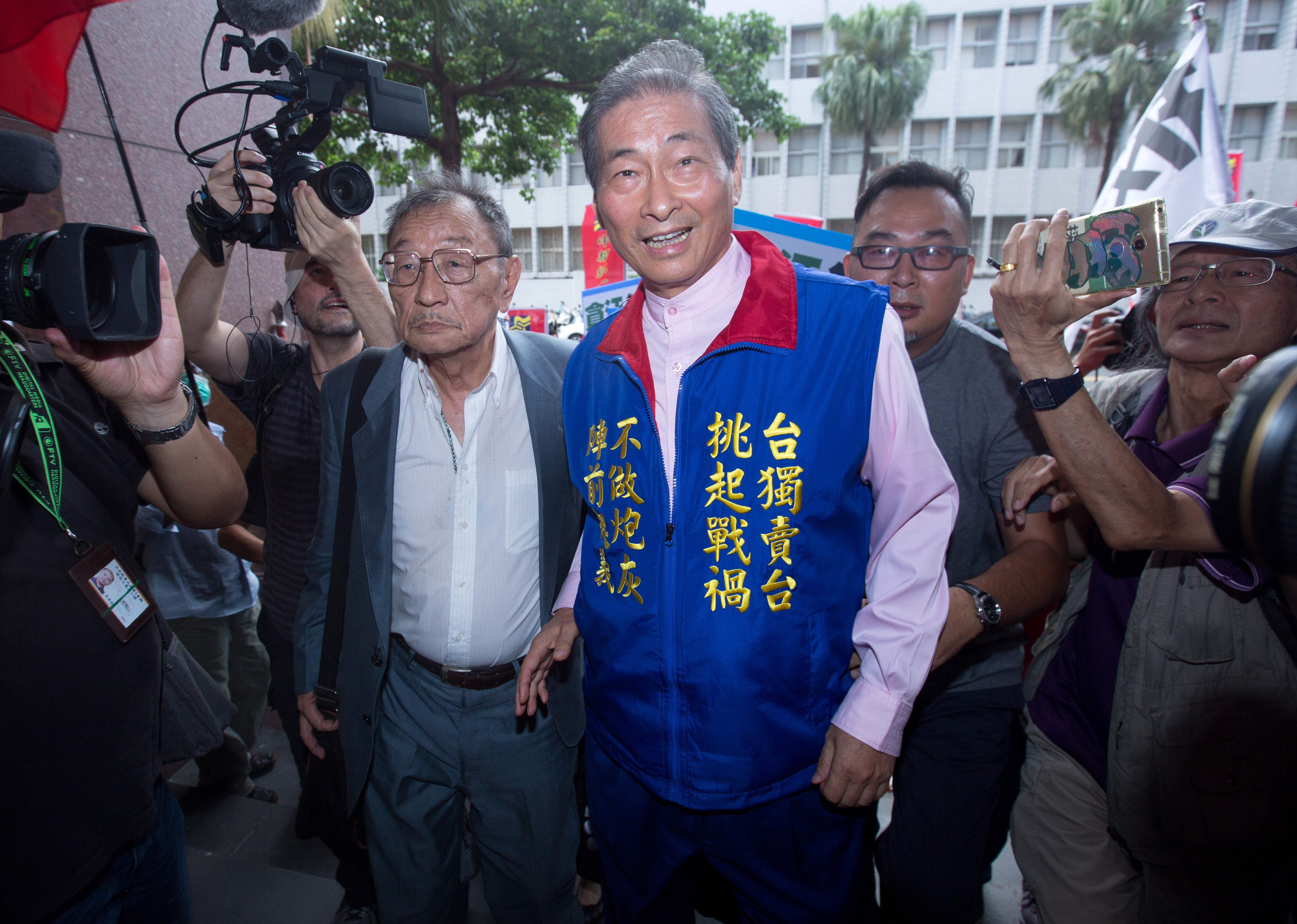 張安樂在台灣名下無房產，但他在備註欄註記在中國廣東深圳有不動產1棟，市值約1,000萬人民幣。