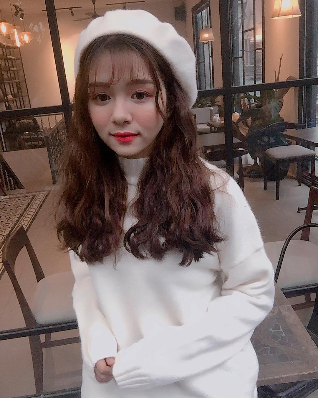 Dao Linh Chi今年21歲,憑著清純甜美的外貌算是Instagram小網紅。(翻攝自Dao Linh Chi的Instagram)