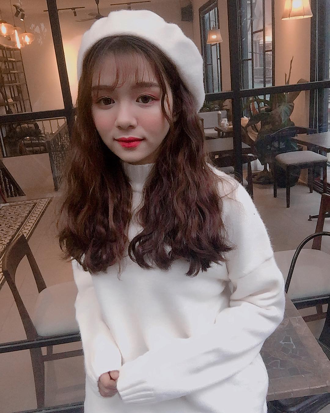 Dao Linh Chi今年21歲，憑著清純甜美的外貌算是Instagram小網紅。（翻攝自Dao Linh Chi的Instagram）