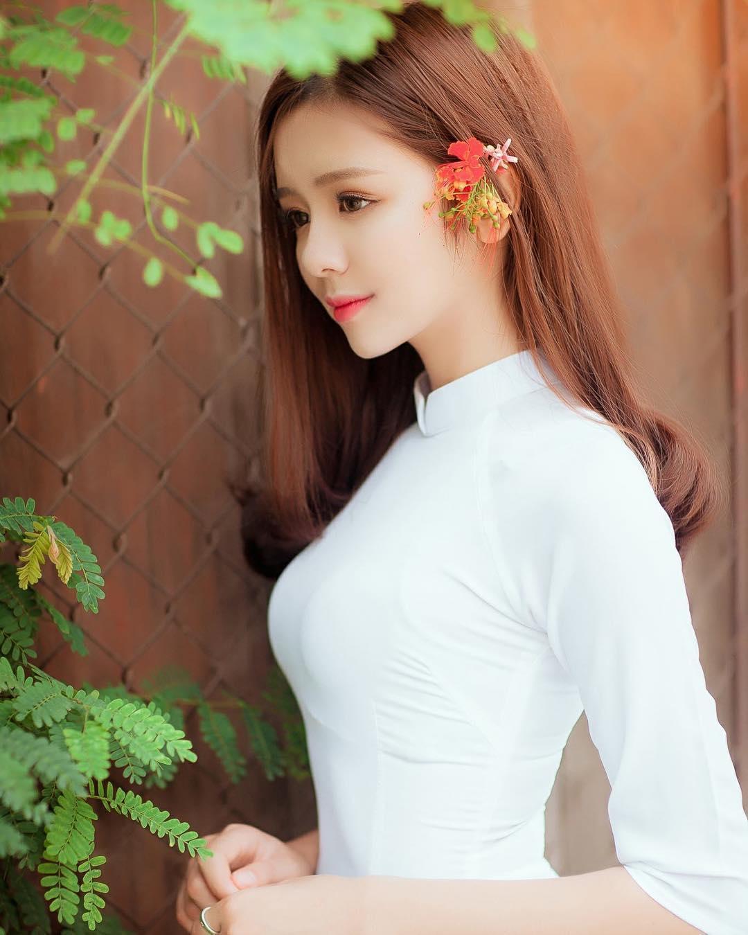 Dao Linh Chi今年21歲,憑著清純甜美的外貌算是Instagram小網紅。(翻攝自Dao Linh Chi的Instagram)