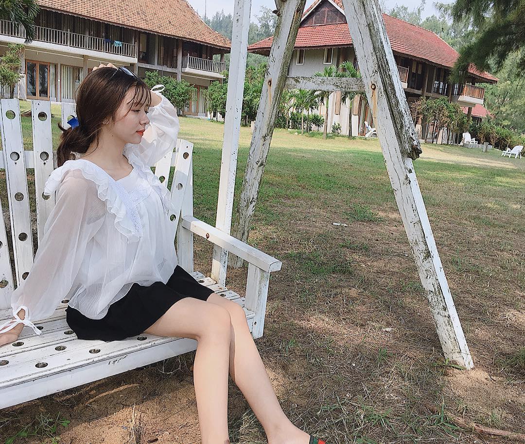 Dao Linh Chi今年21歲,憑著清純甜美的外貌算是Instagram小網紅。(翻攝自Dao Linh Chi的Instagram)