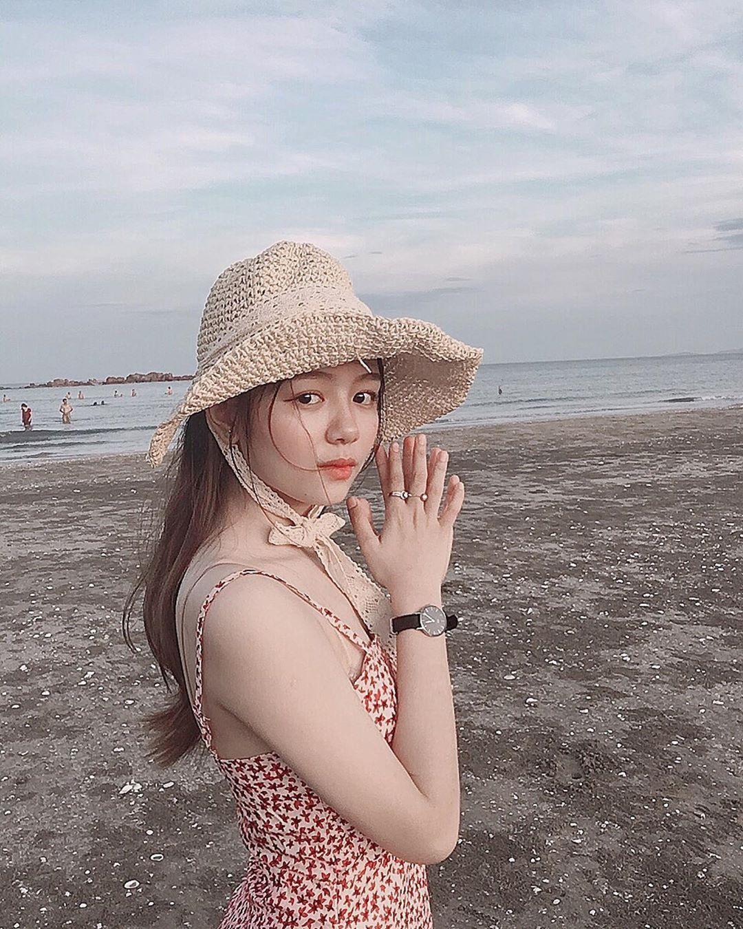 Dao Linh Chi今年21歲,憑著清純甜美的外貌算是Instagram小網紅。(翻攝自Dao Linh Chi的Instagram)