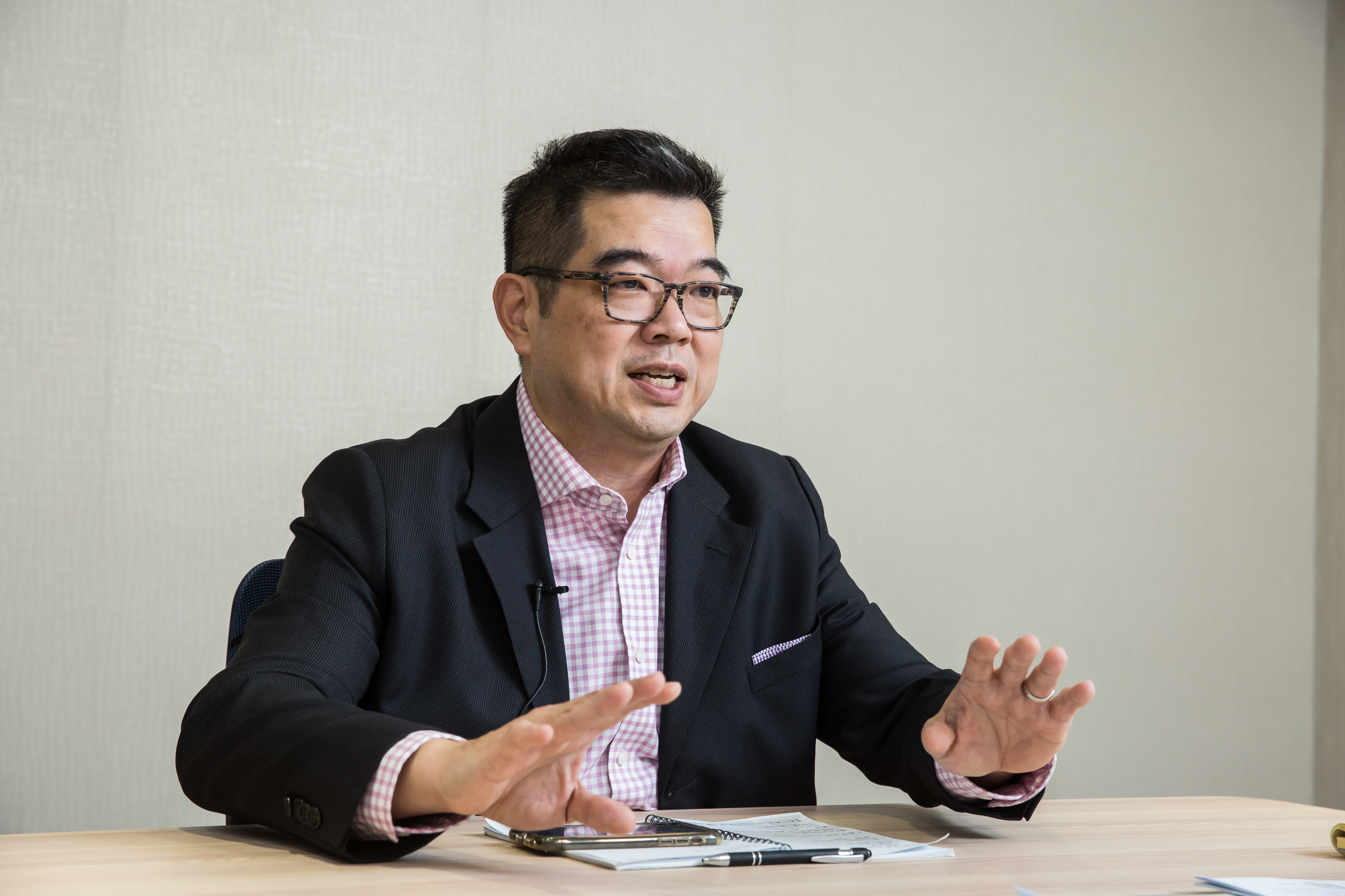 福懋油新任董座許逸群今日再上火線，指控公司獨董失職。