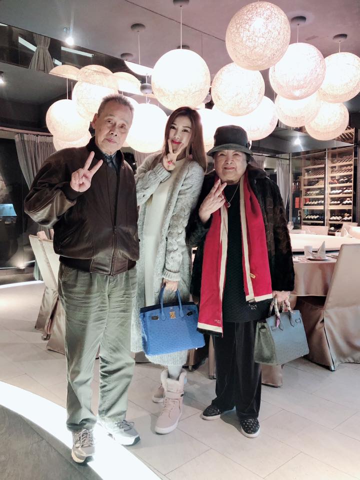 吳玟萱在中國發展多年，現在決定回流台灣發展，原因是因為父母年紀大了，想要多陪伴。（翻攝自吳玟萱臉書）
