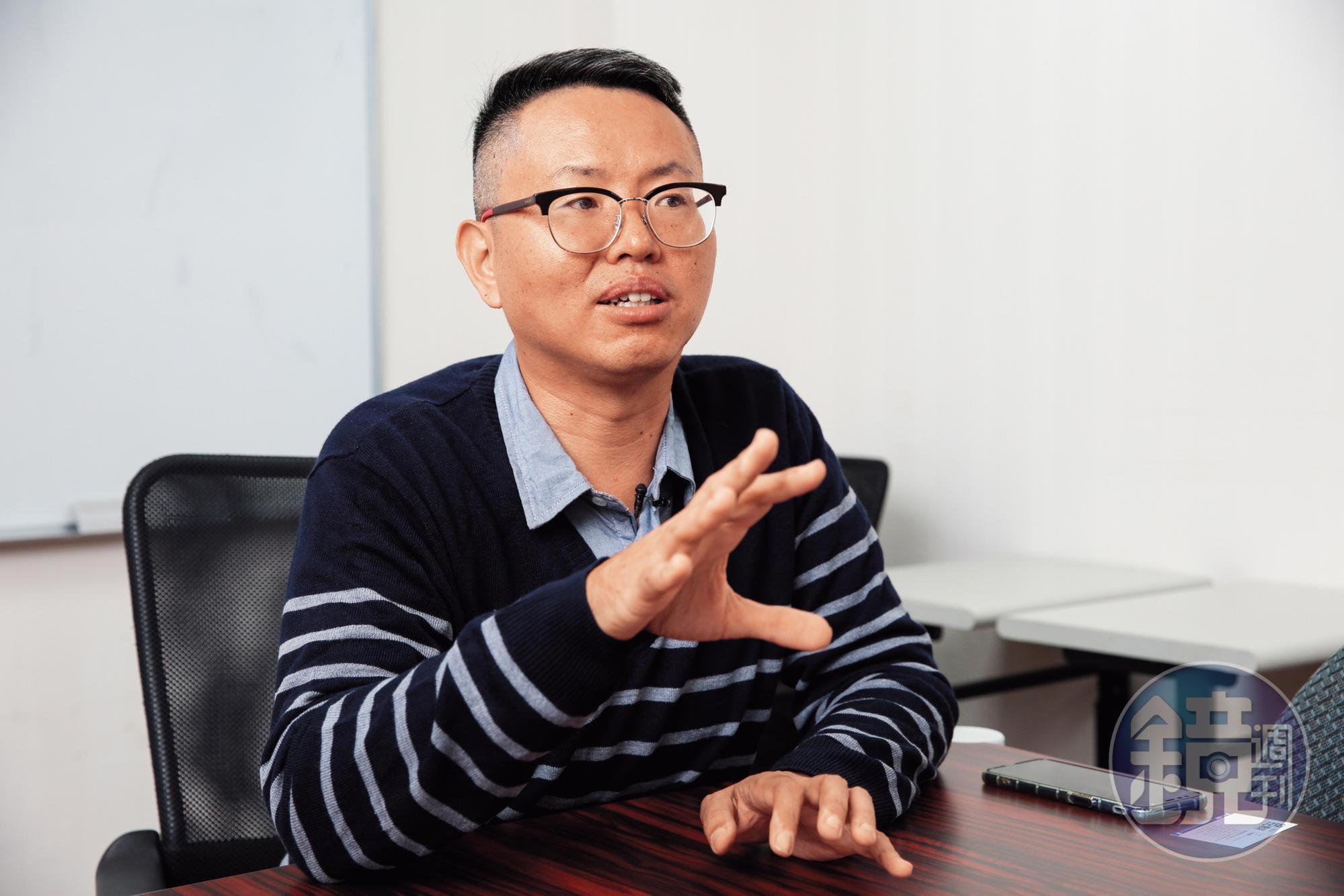 台北市議員徐立信指出,遭酒托詐騙的人數已超過千人。