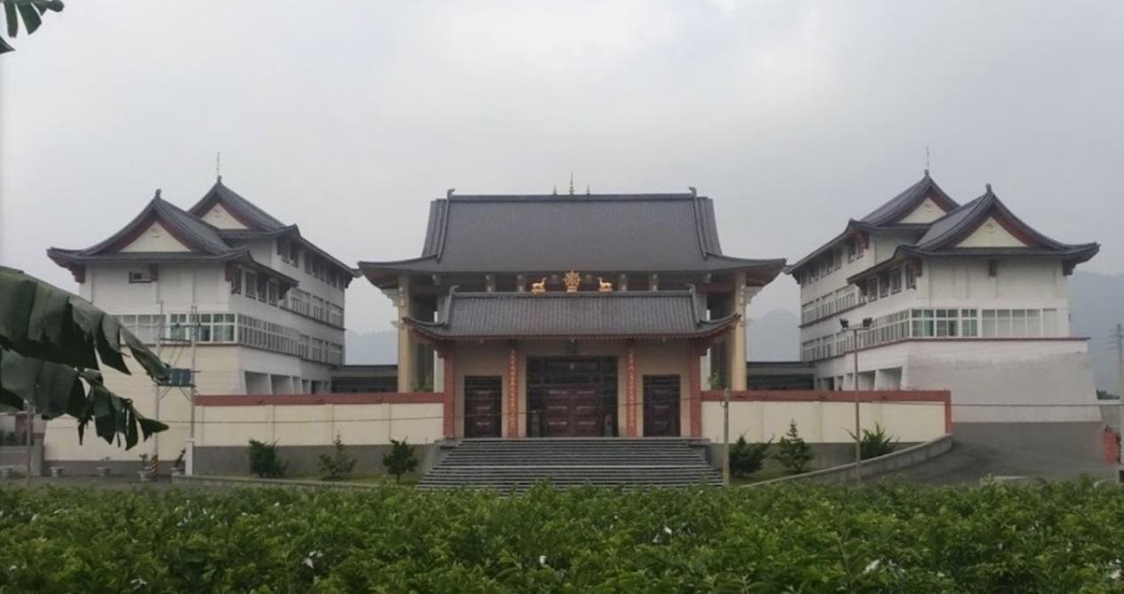整修後煥然一新的紫竹寺，是當地信仰中心。（翻攝自Google地圖）