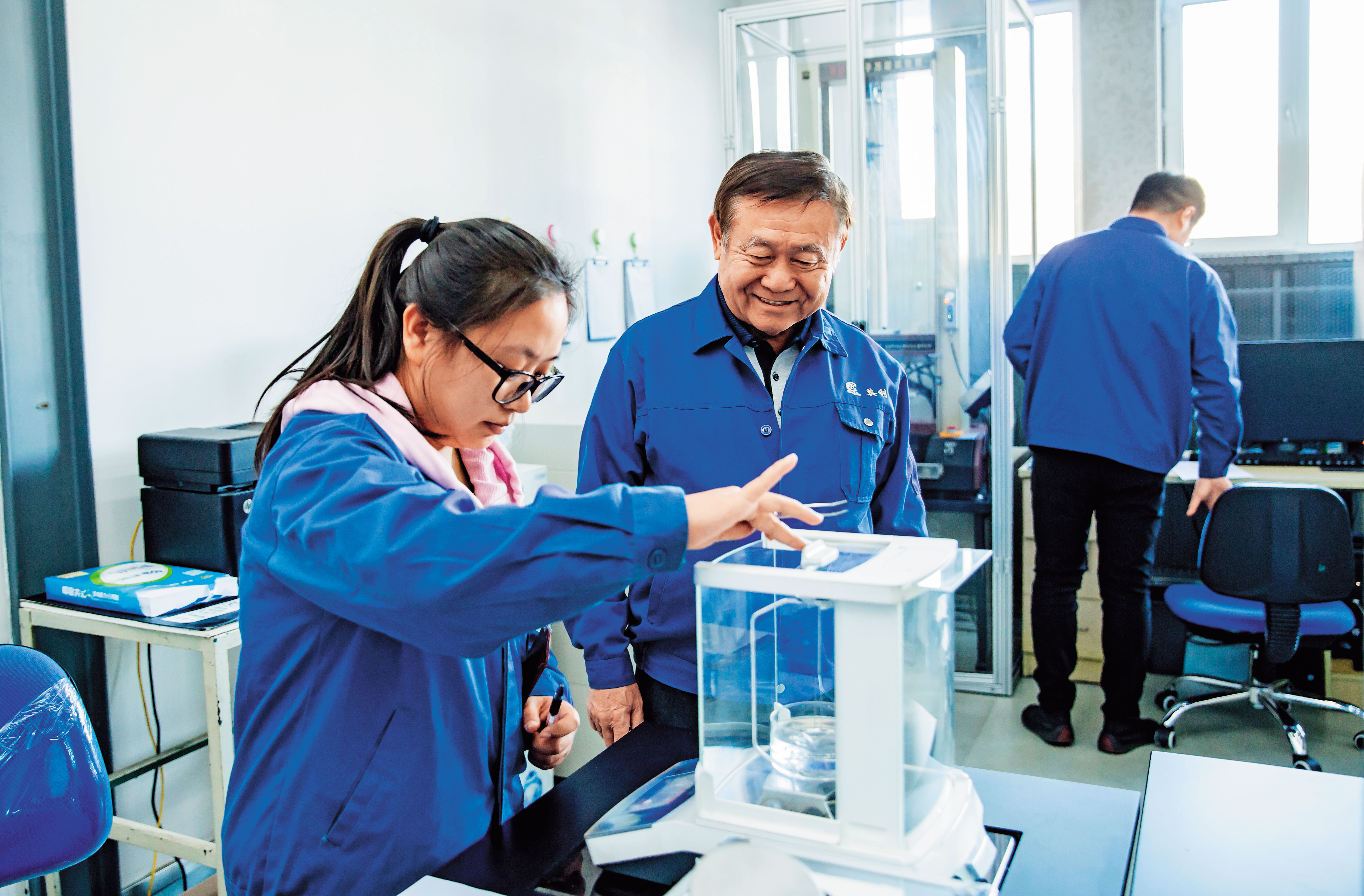 10多年前林啟彬就決定不要只是按圖紙做代工，投資研發、設計，才能提供拿到更多合作機會。